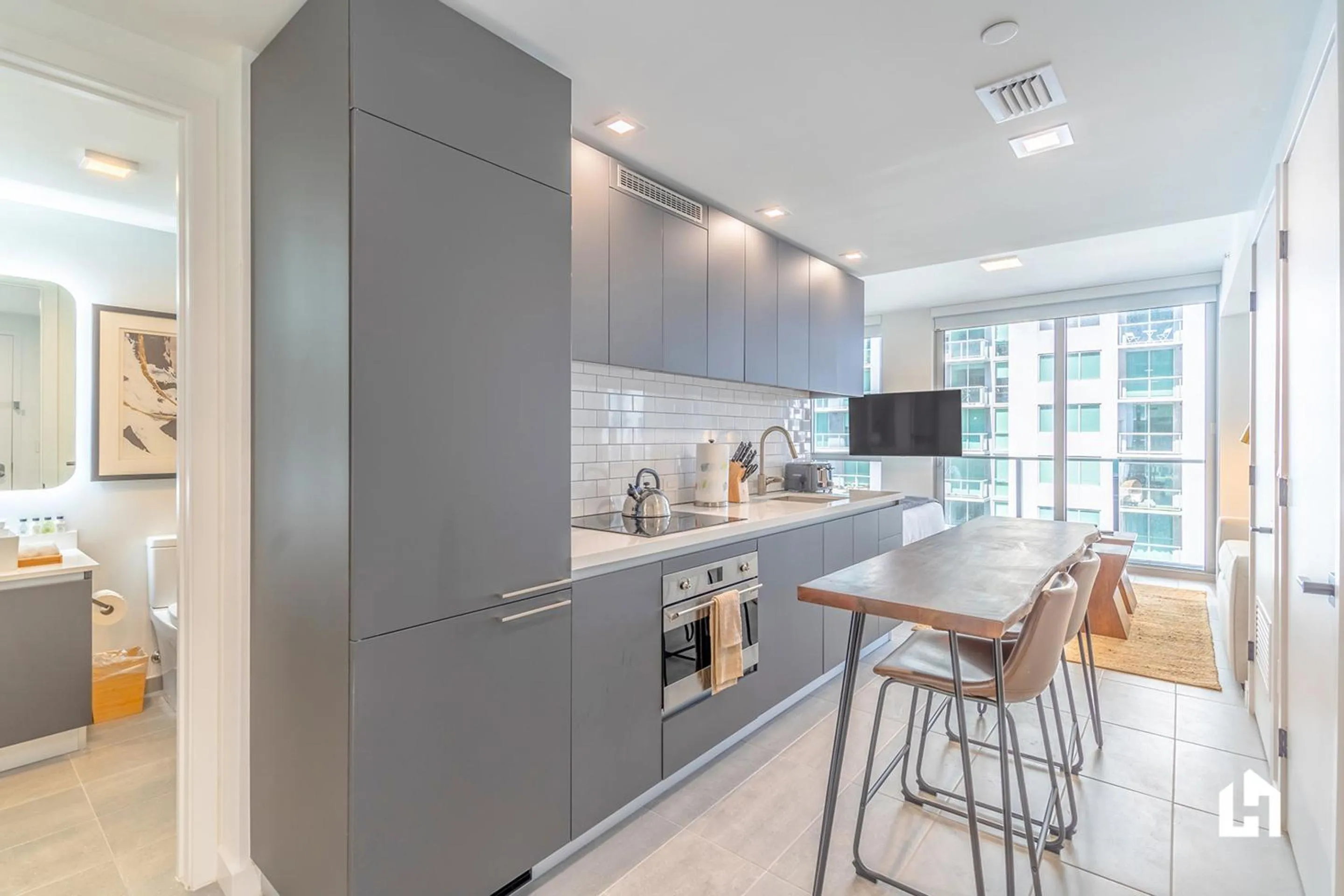 Kitchen or kitchenette in Downtown Miami Condos by Lua Host