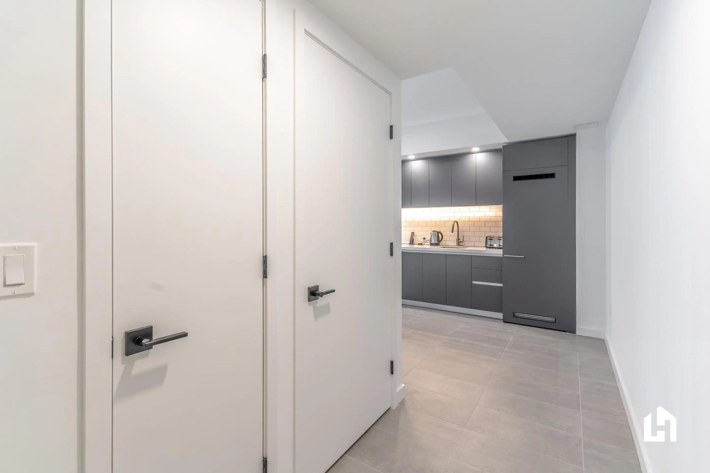 Kitchen or kitchenette in Downtown Miami Condos by Lua Host