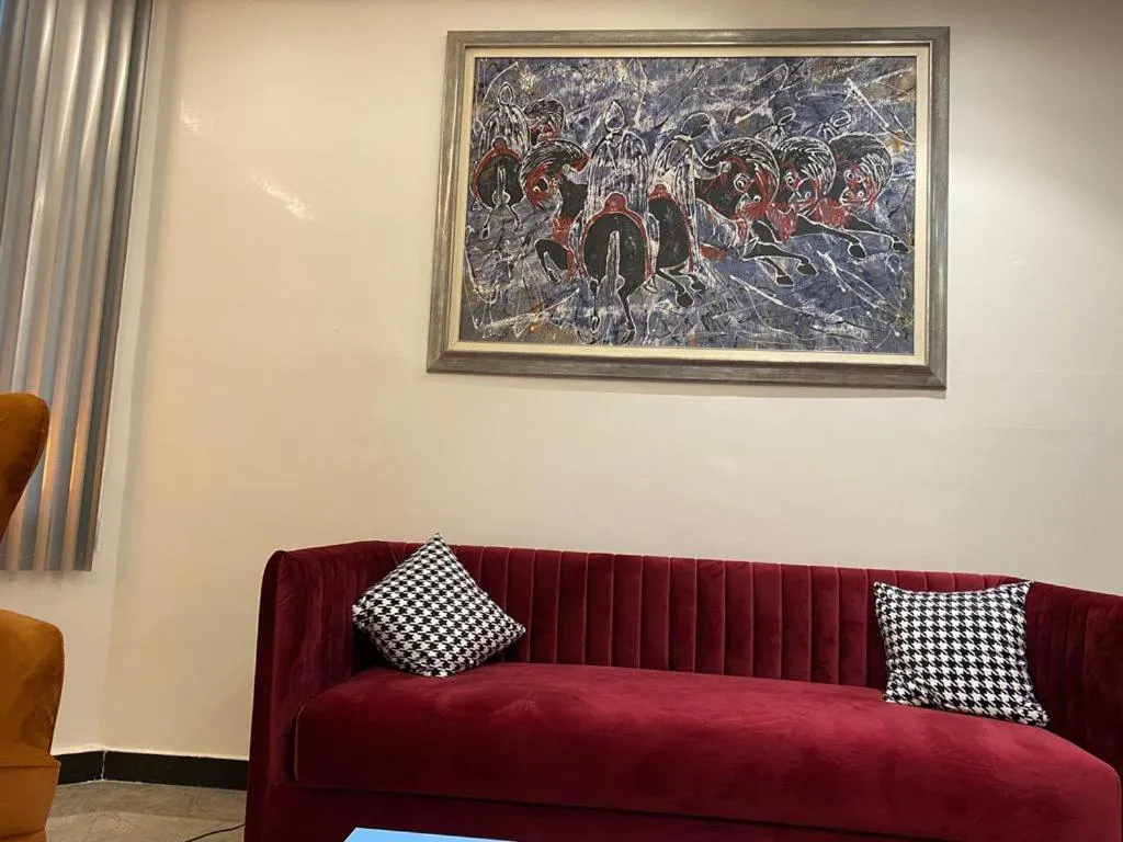Hôtel Meuble Parisien