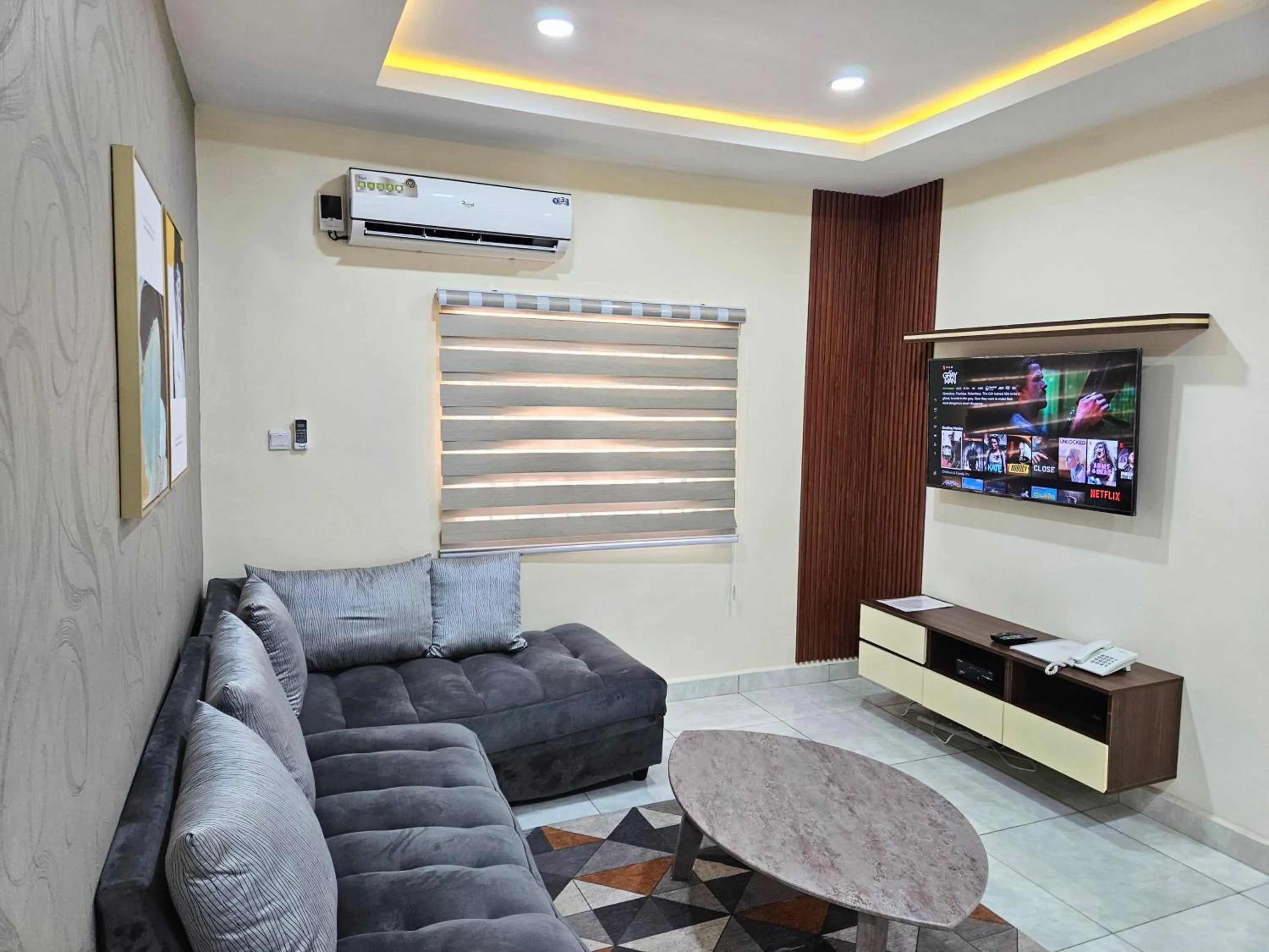 TV and multimedia in The Leneade - City Centre at Wuse 2