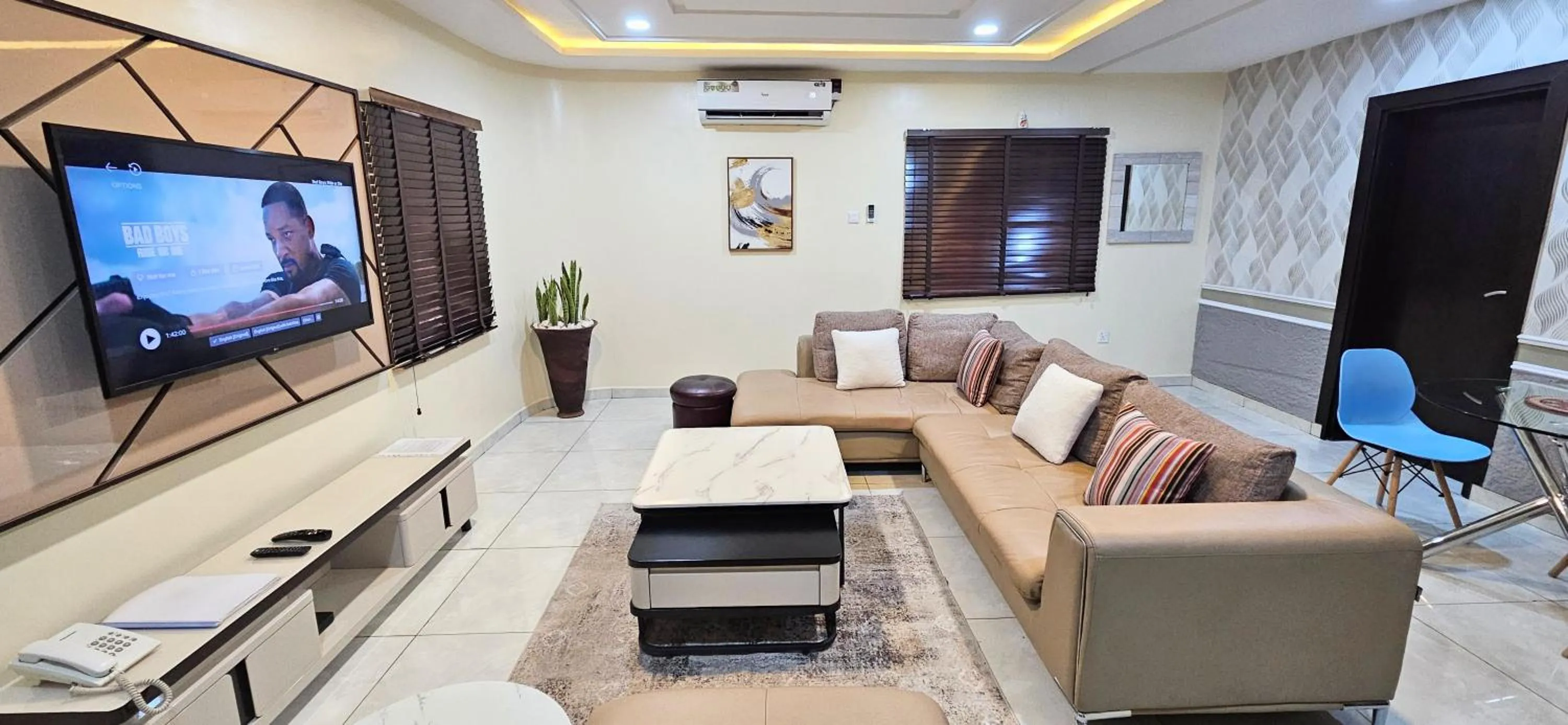 TV and multimedia in The Leneade - City Centre at Wuse 2