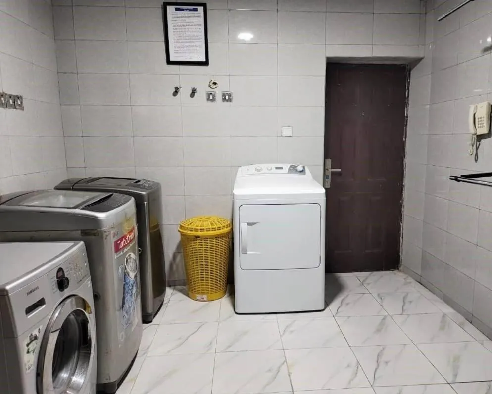 laundry in The Leneade - City Centre at Wuse 2