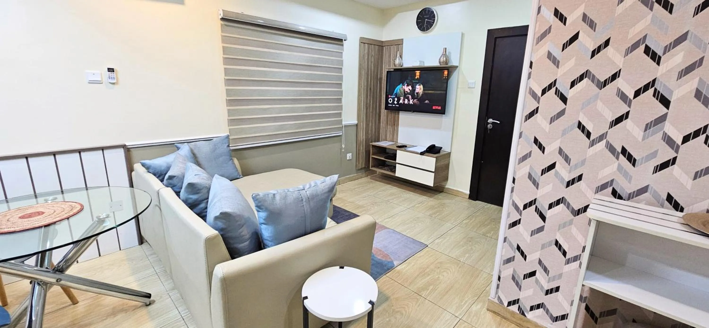 TV and multimedia in The Leneade - City Centre at Wuse 2