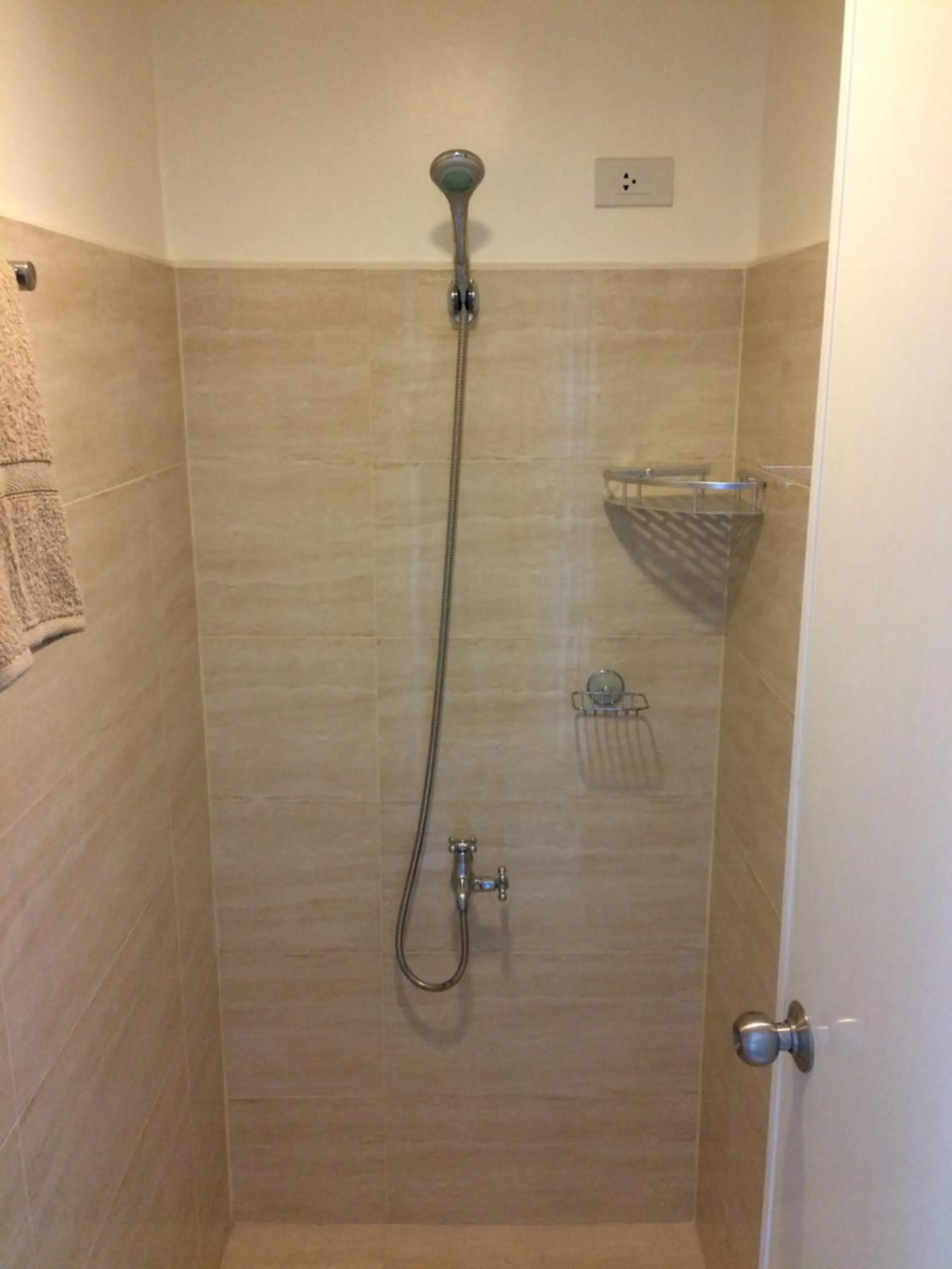 Shower in Mabolo Garden Flats