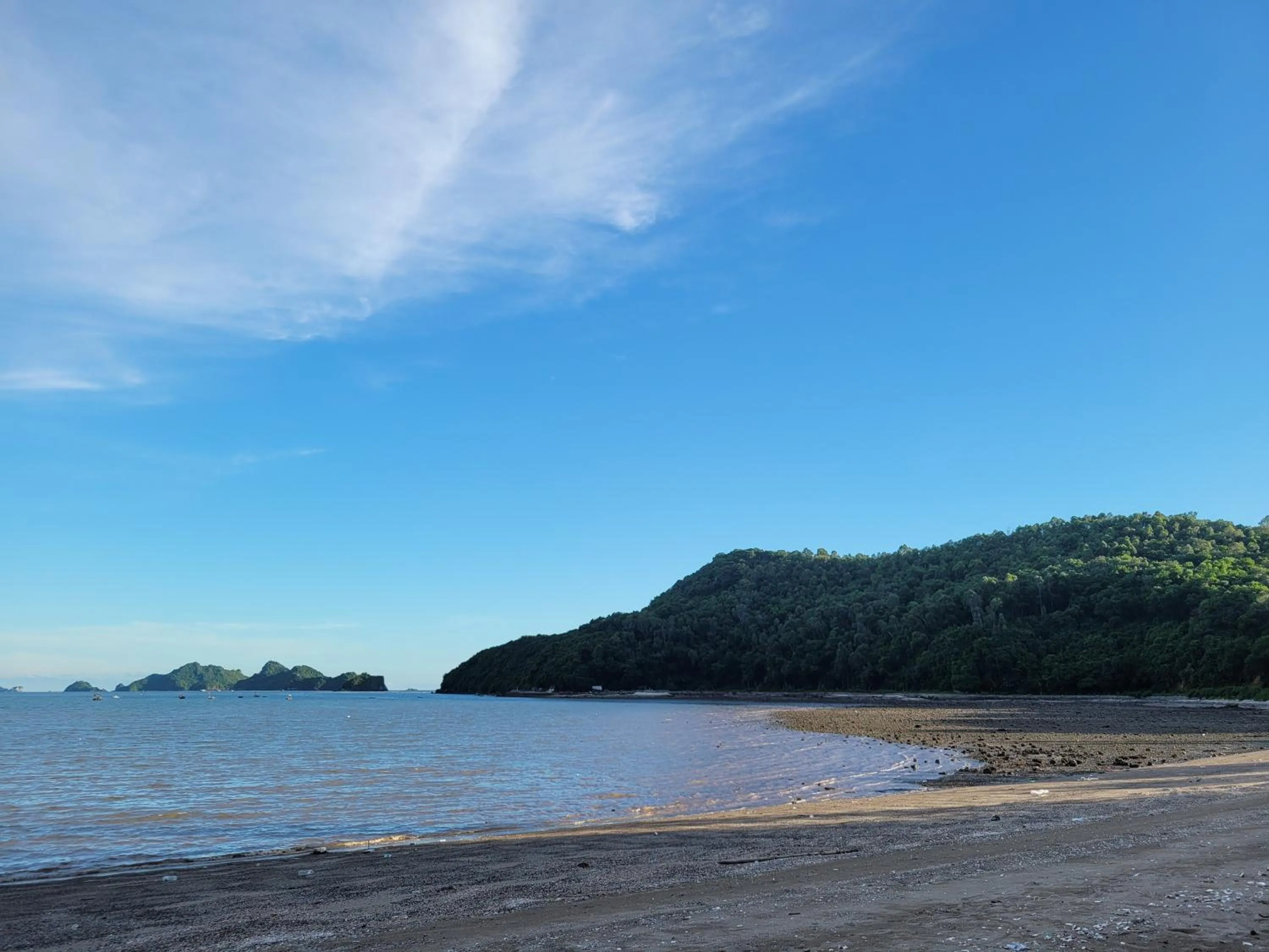 Beach in Cat Ba SOL Beach