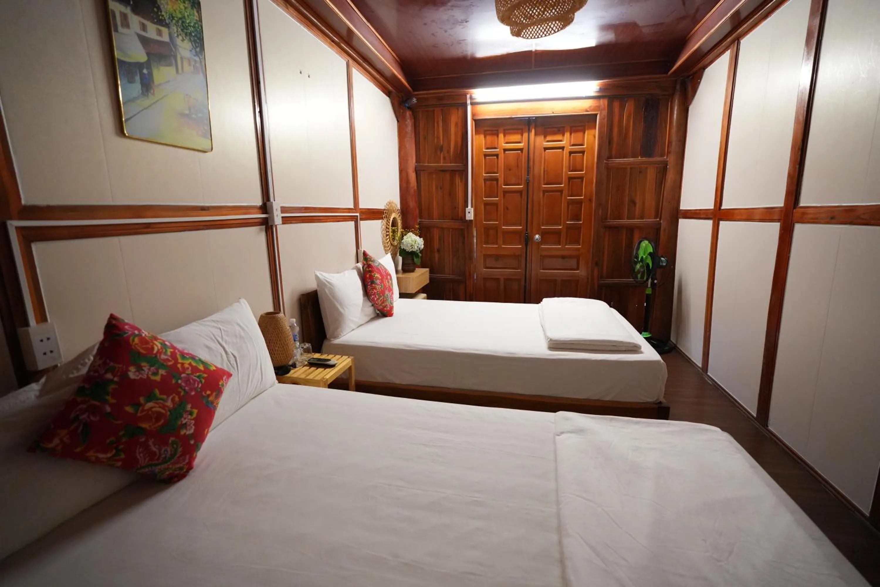 Bedroom, Bed in Cat Ba SOL Beach