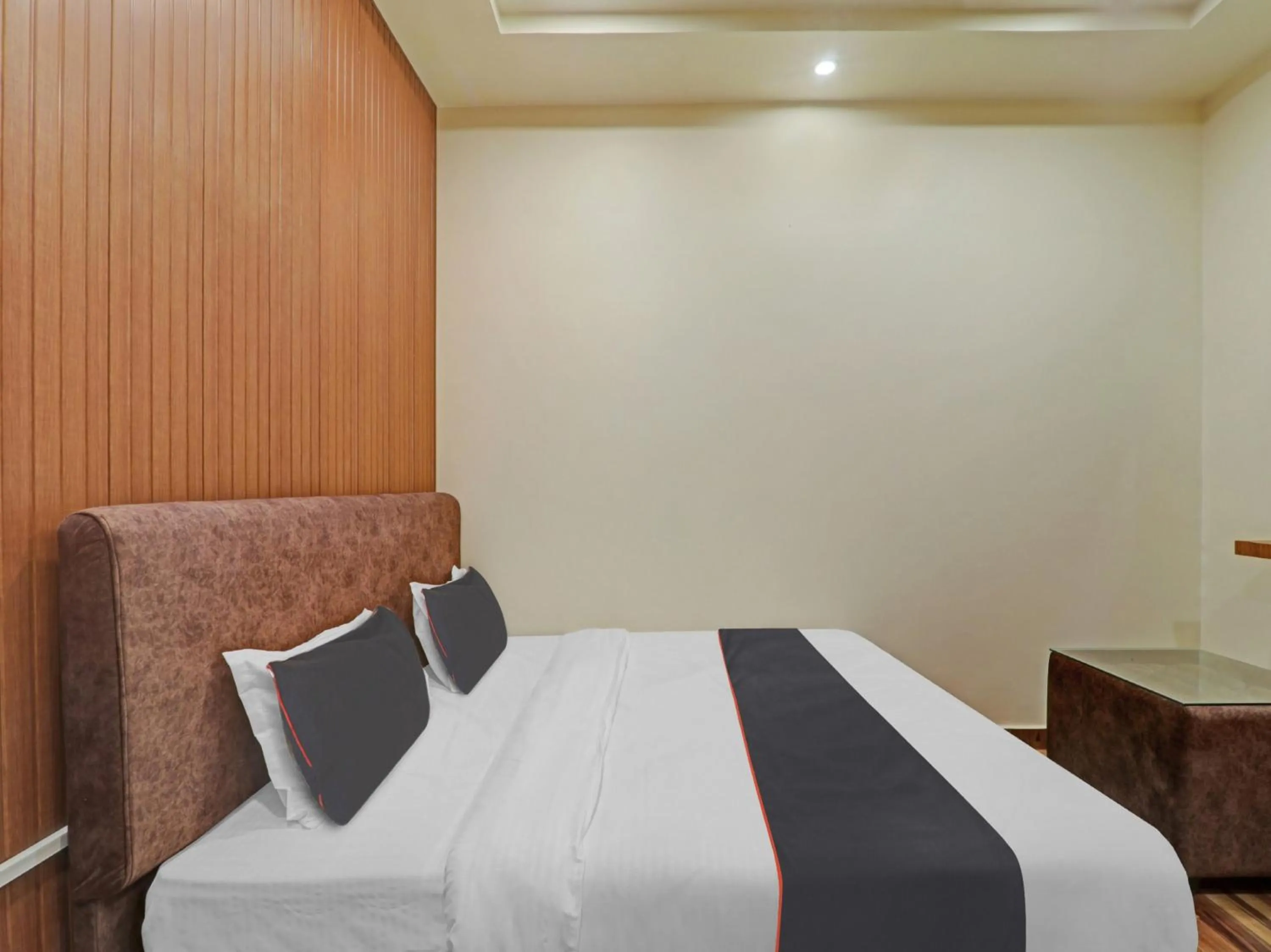 Bedroom, Bed in Hotel O The Ashiyana Inn