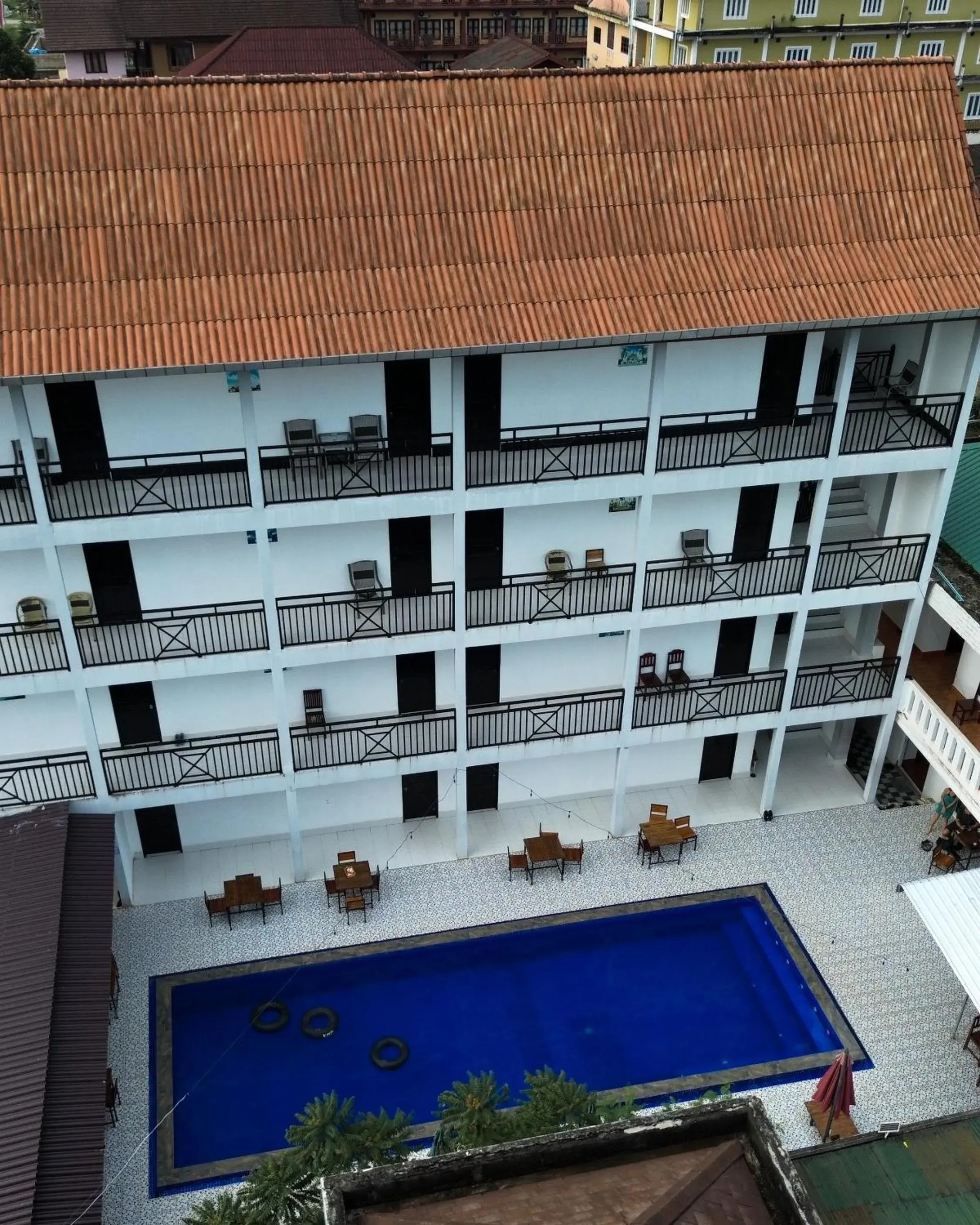 Property building in Vang Vieng Backpackers Hostel Property building in Vang Vieng Backpackers Hostel