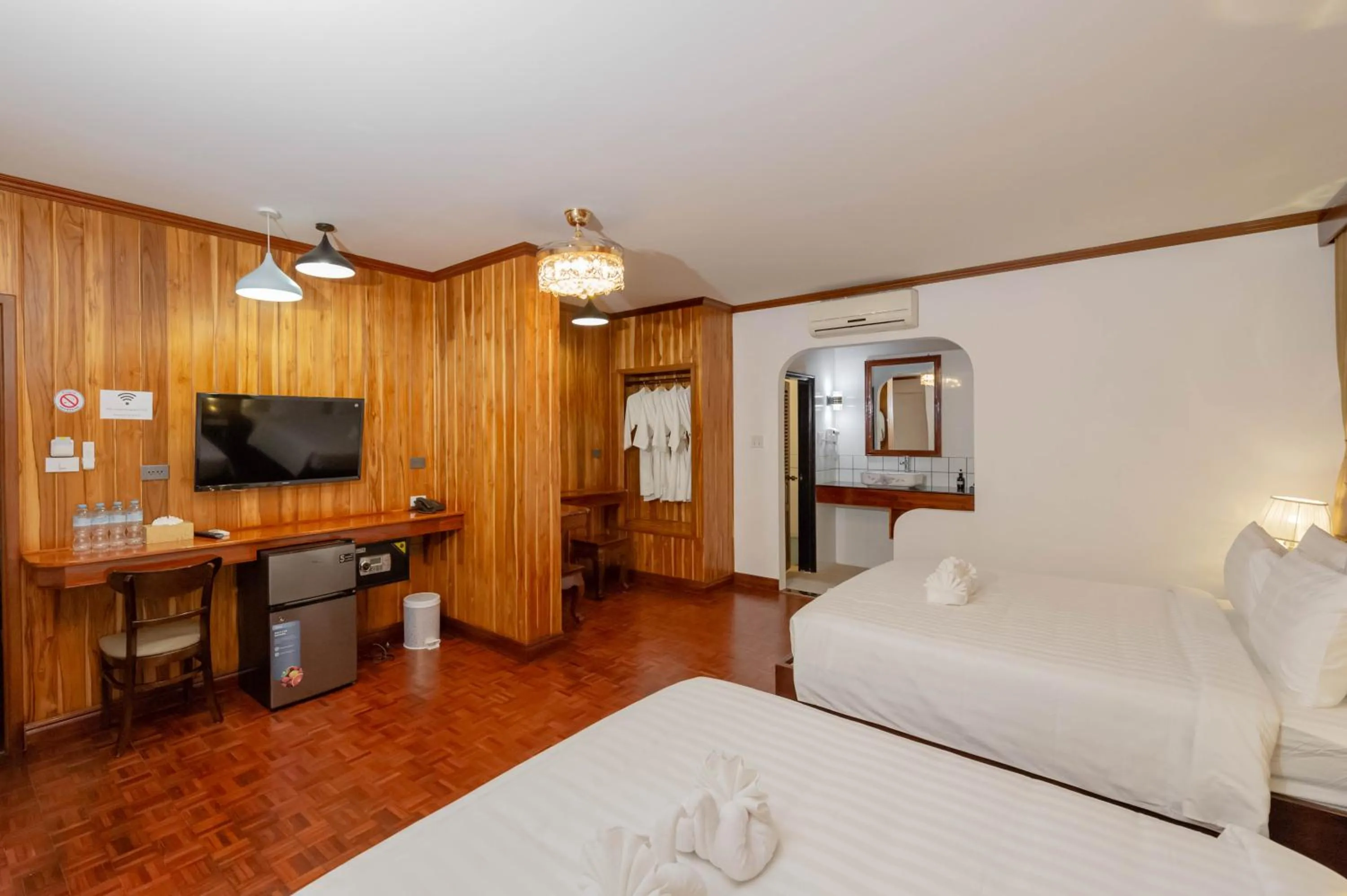 Bed in LuangPrabang Center Hotel