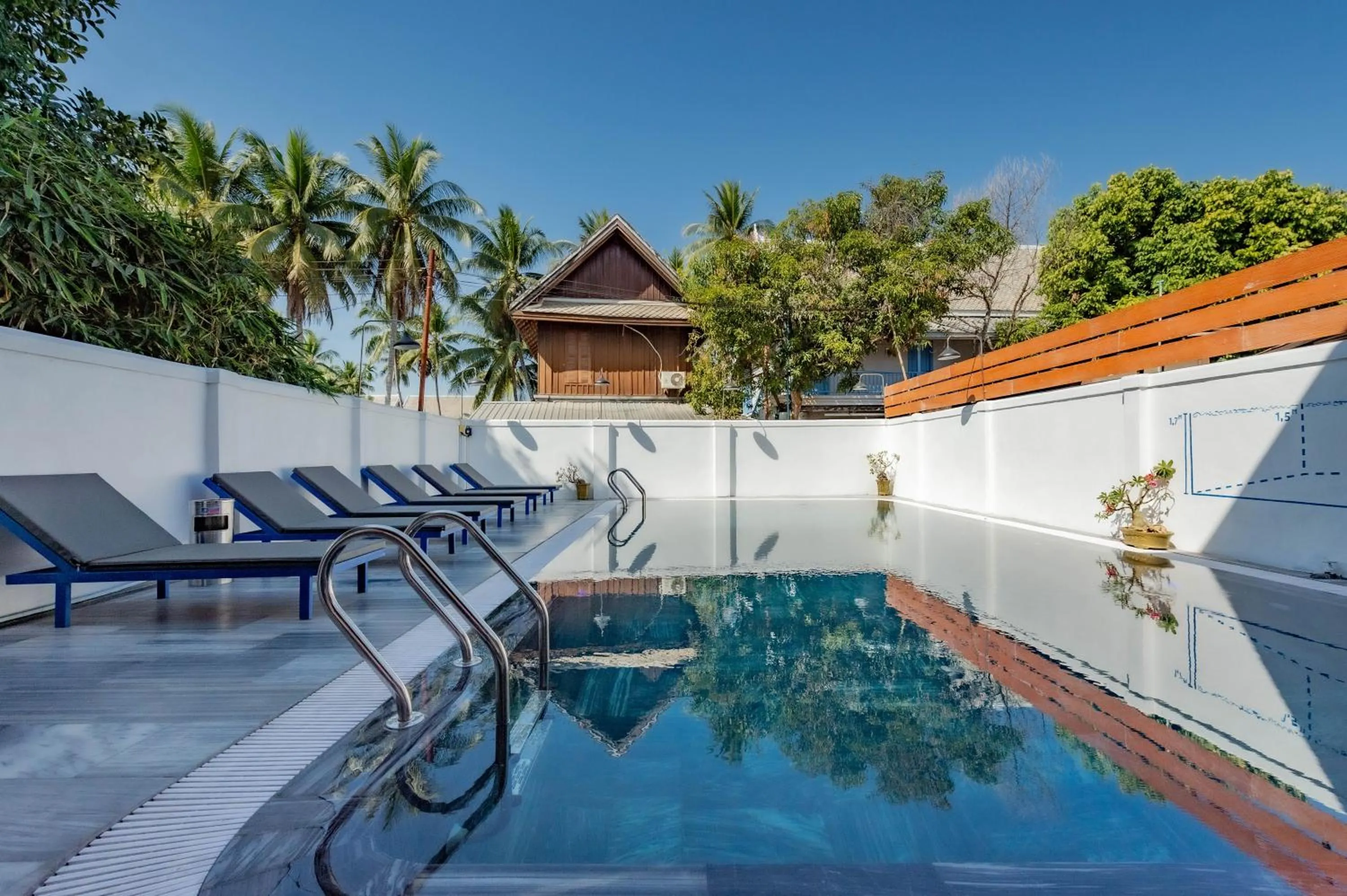 Day in LuangPrabang Center Hotel