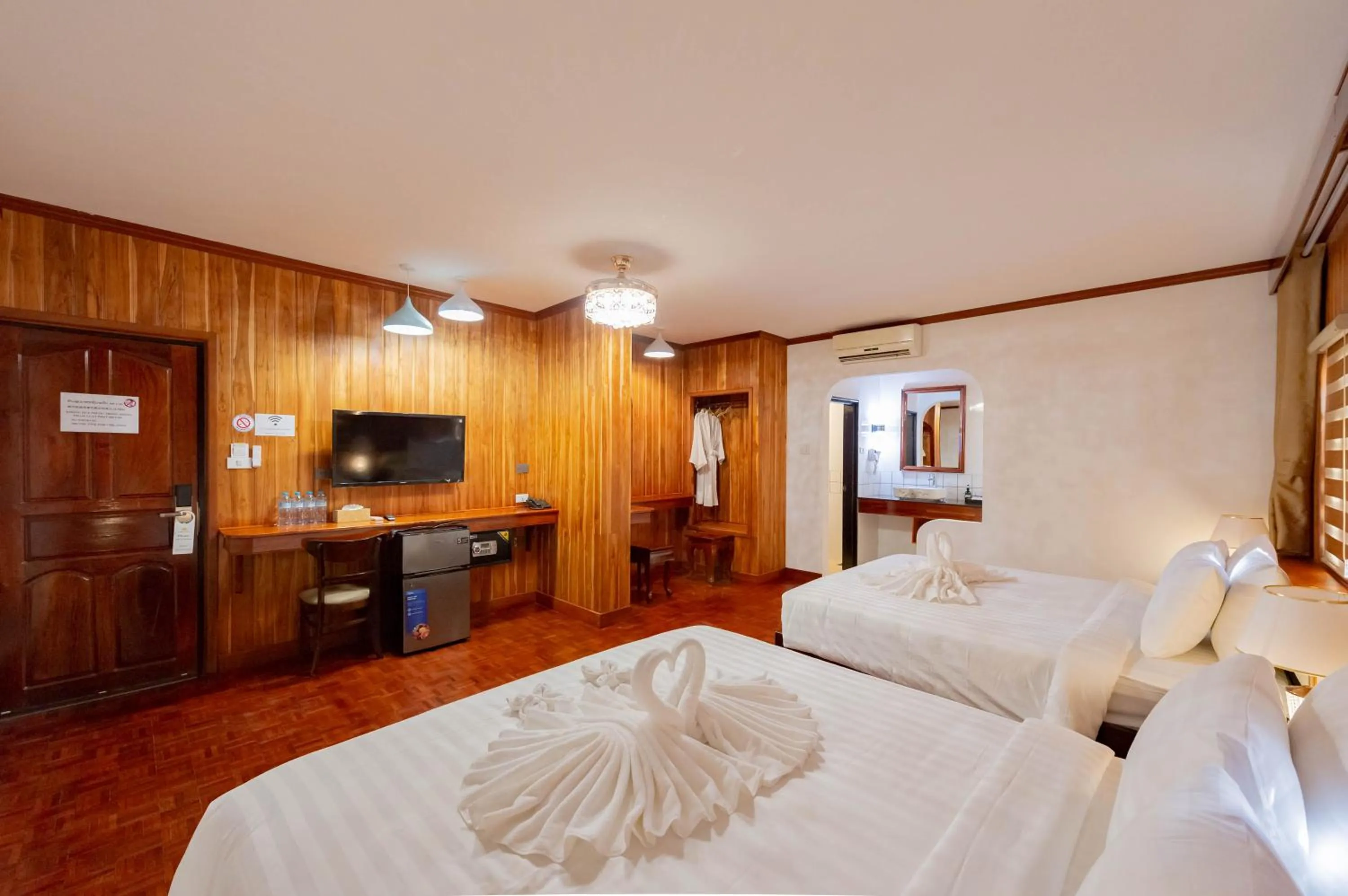 Bed in LuangPrabang Center Hotel