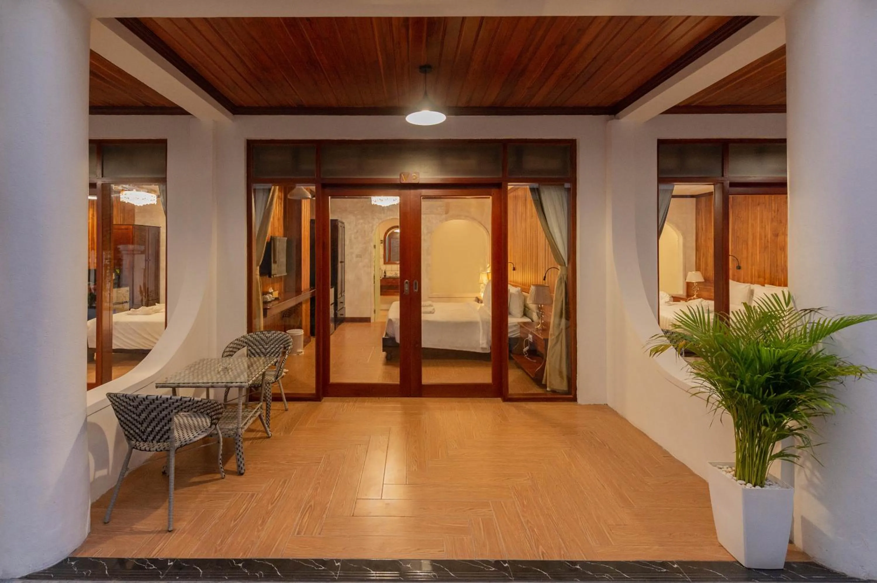 Balcony/Terrace in LuangPrabang Center Hotel