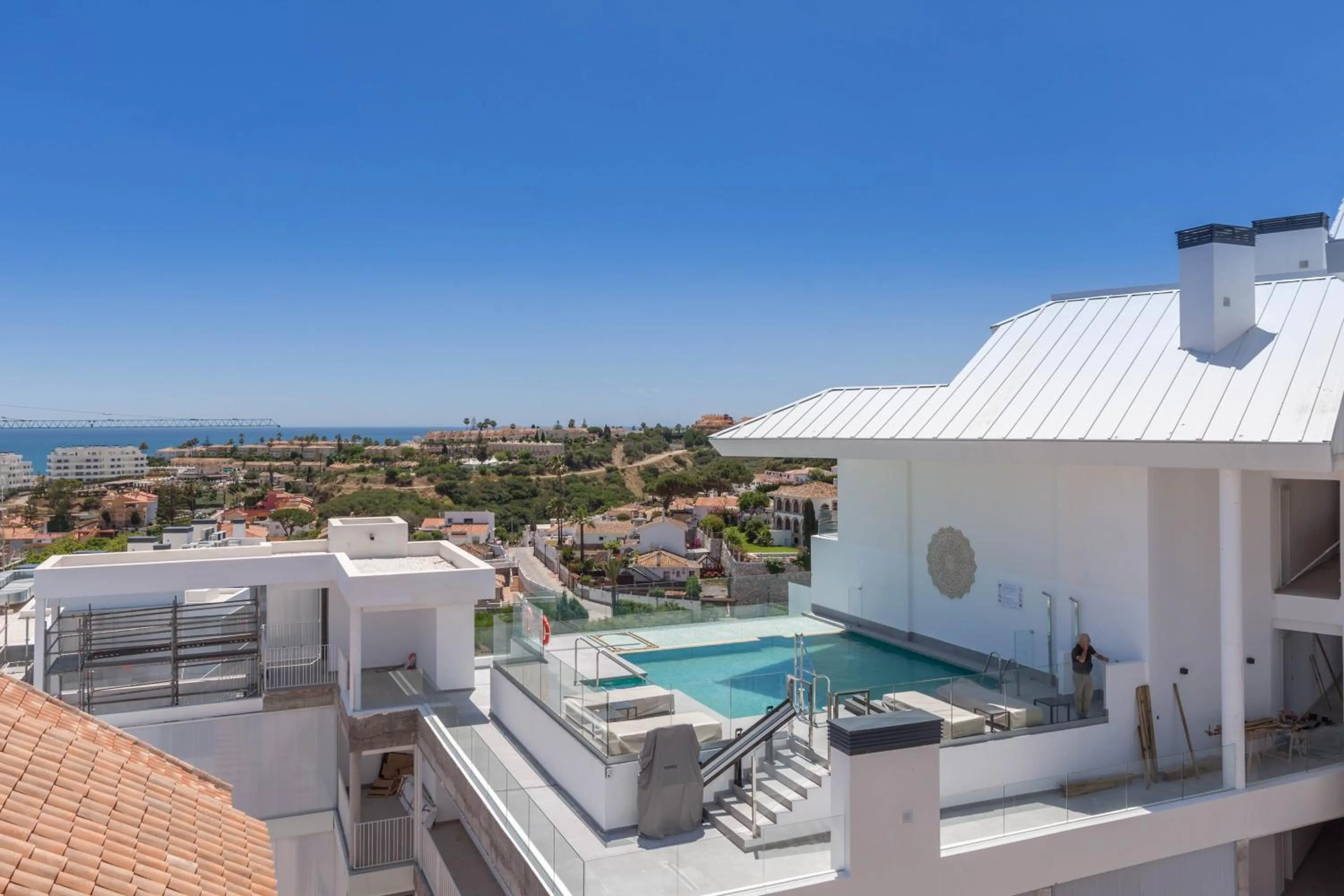 Castillo Sohail penthouse by Costarentals- Ref 147