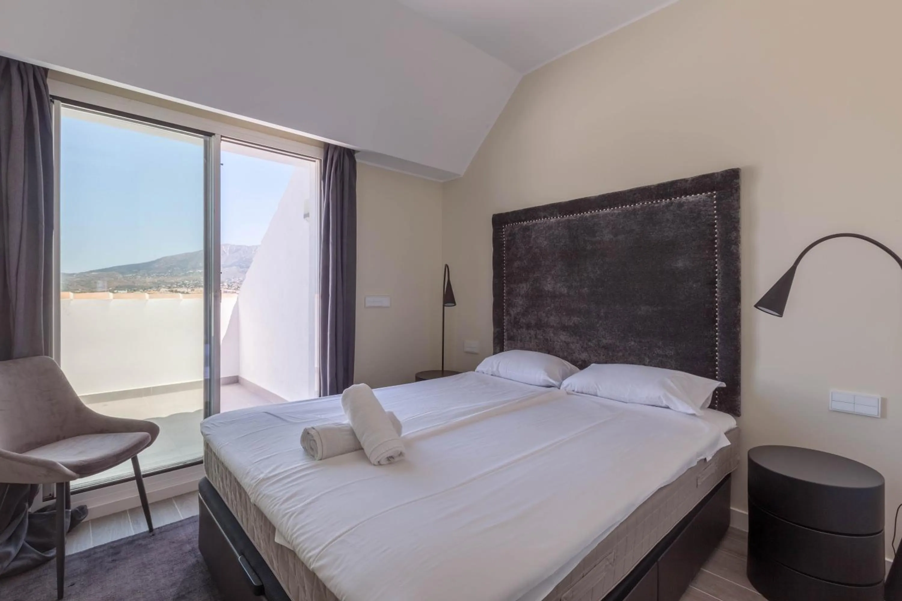 Castillo Sohail penthouse by Costarentals- Ref 147