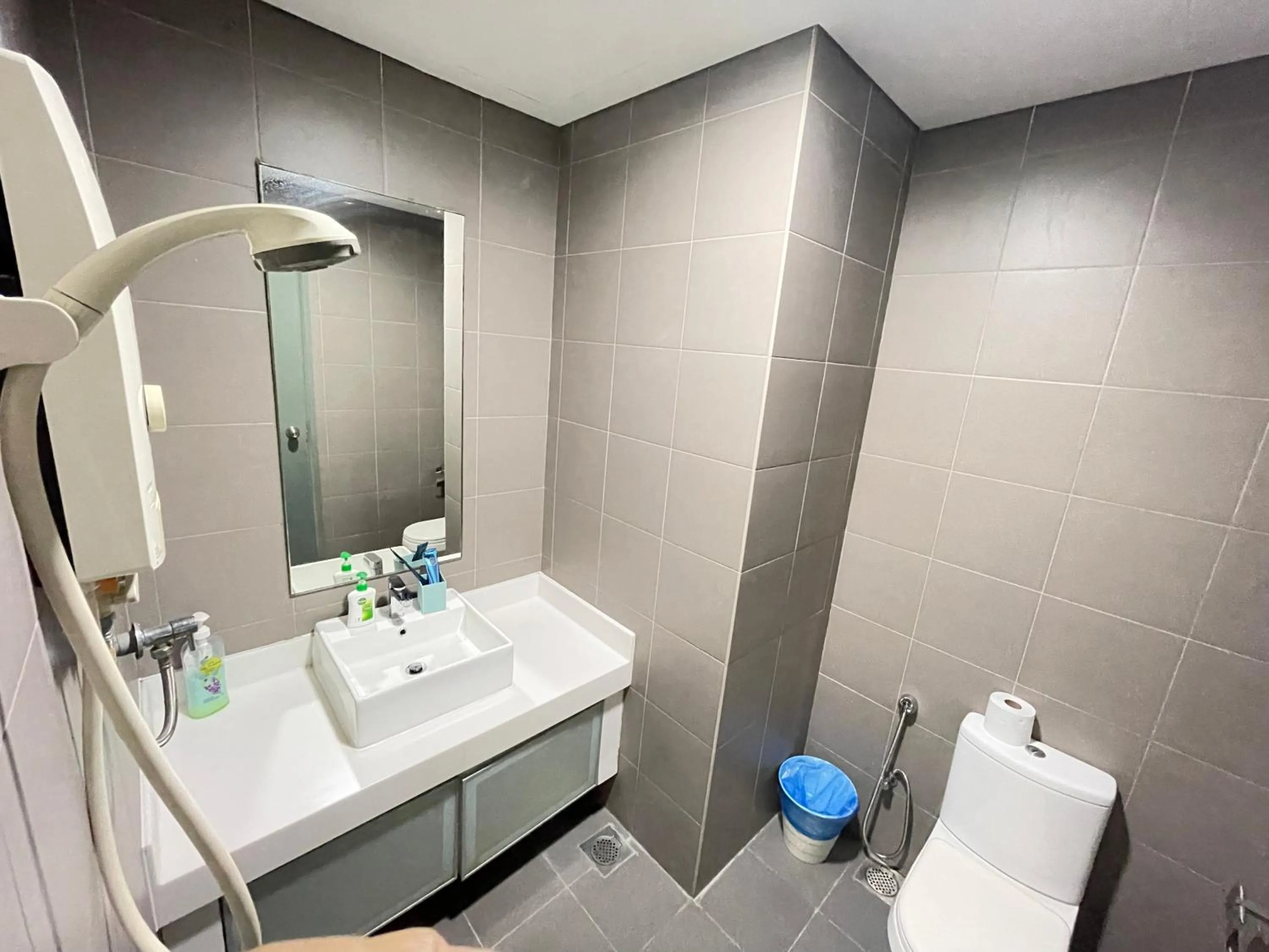 Shower in Mercu Summer Suite KLCC by Kuminshu