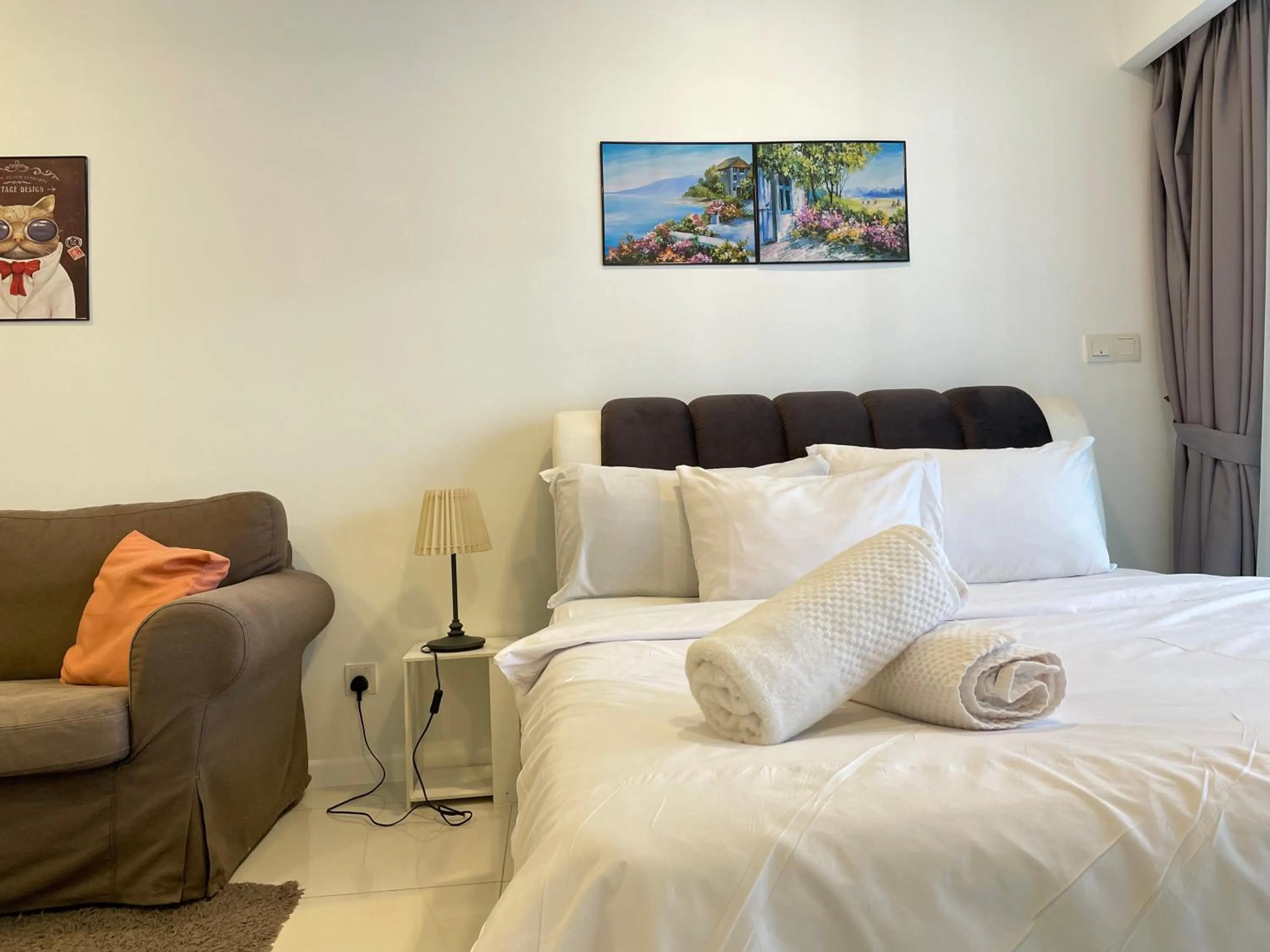 Bed in Mercu Summer Suite KLCC by Kuminshu