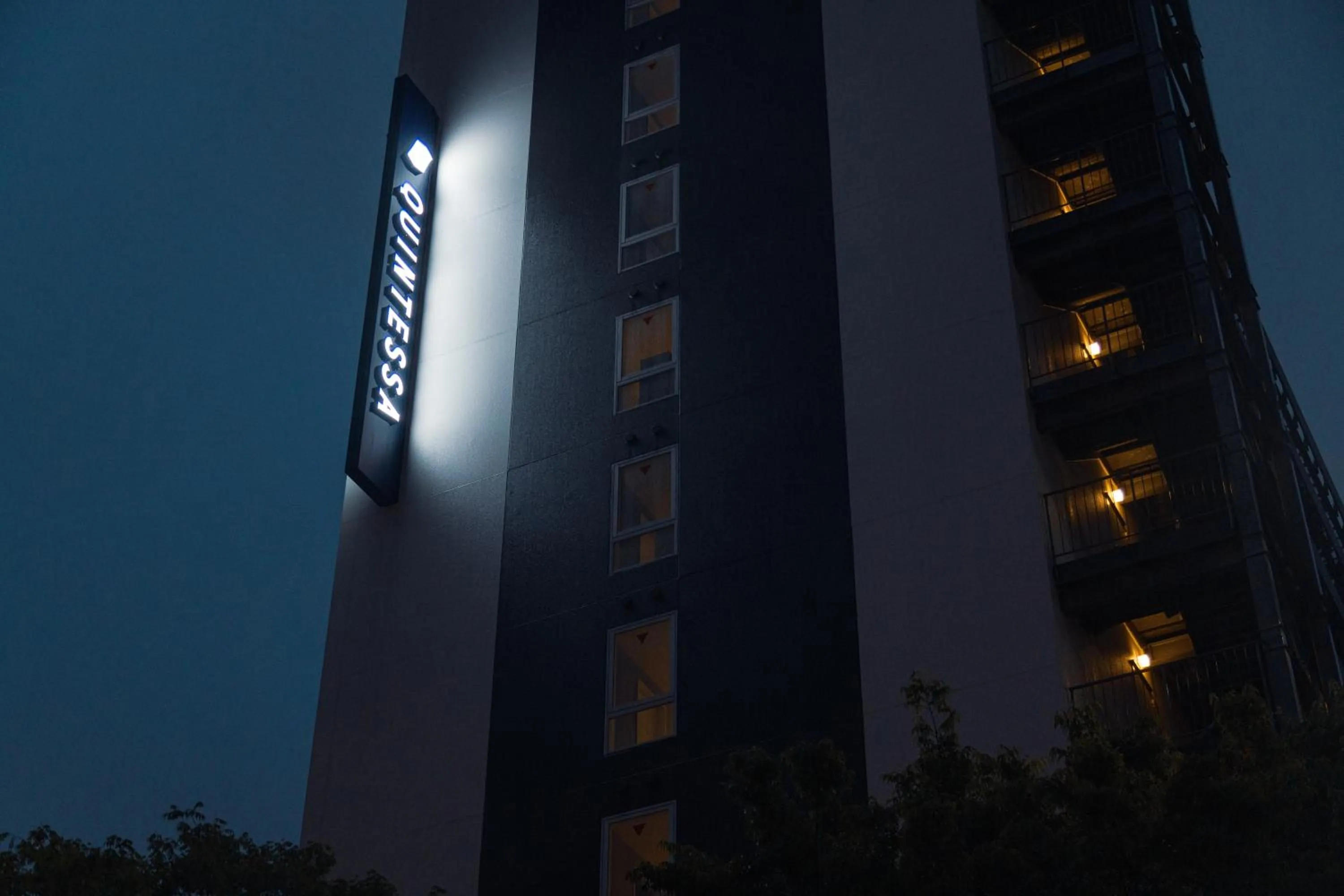 Property building in Quintessa Hotel Kokura Comic & Books