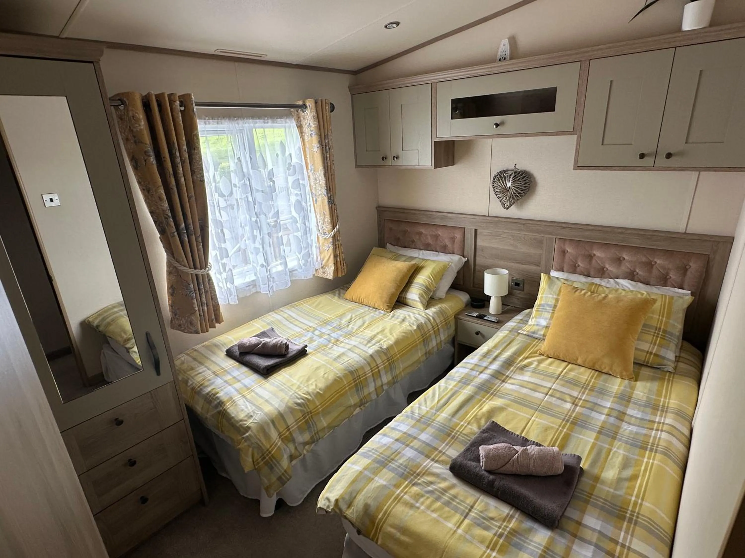 Luxury Lake District Holiday Lodge-Sleeps 4