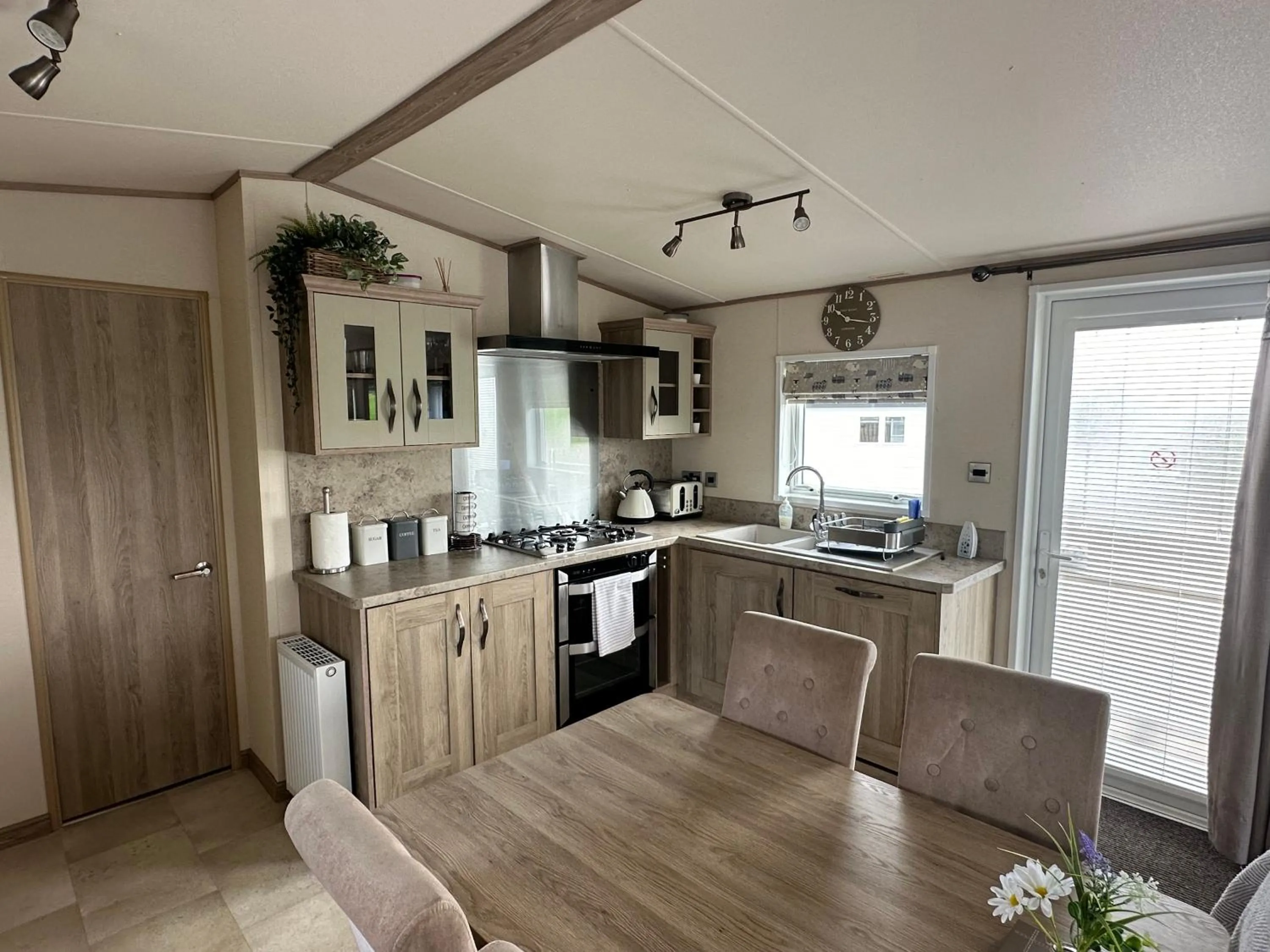 Luxury Lake District Holiday Lodge-Sleeps 4