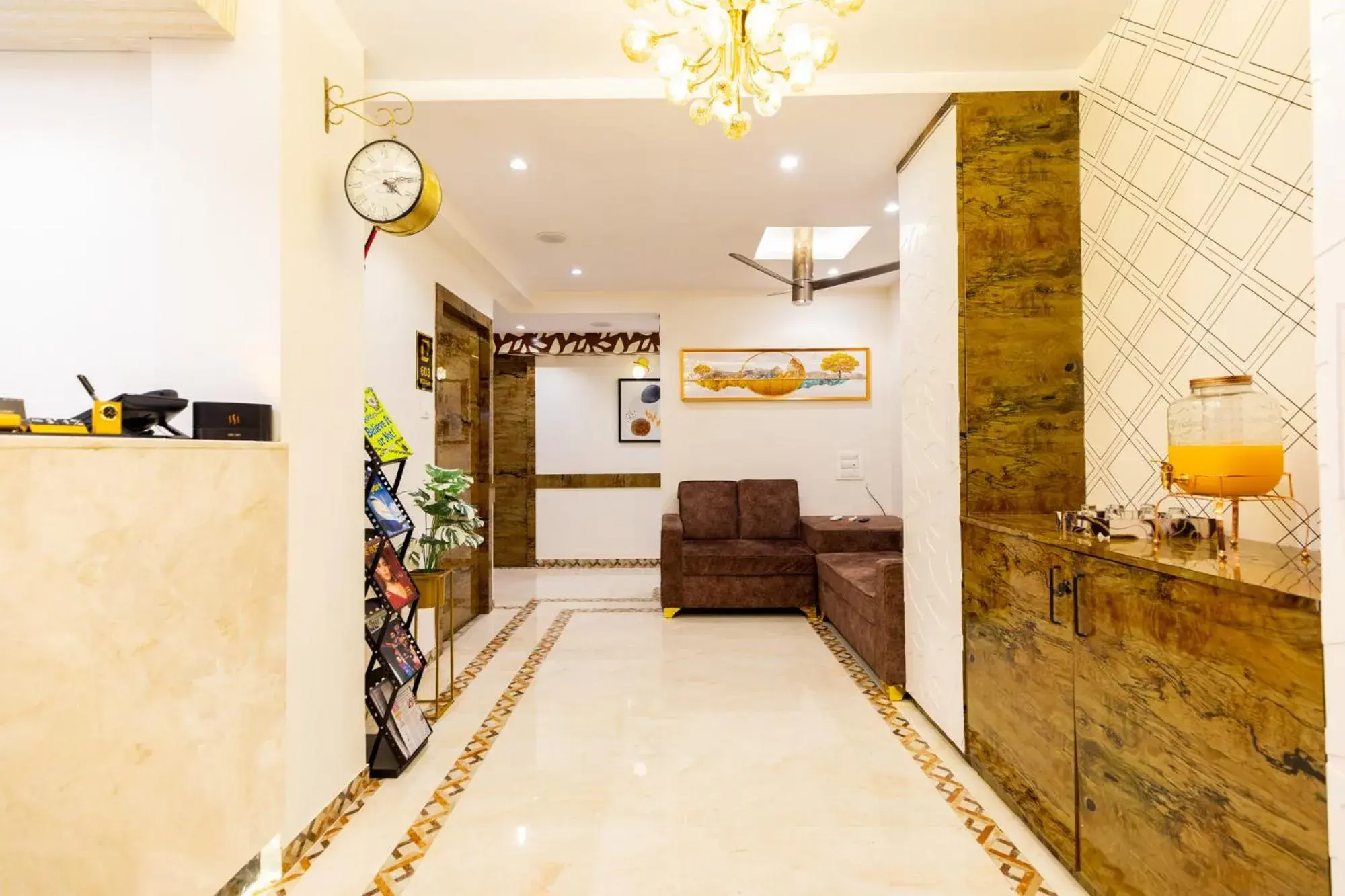 Hotel Larmont Luxury Hotel Larmont Luxury