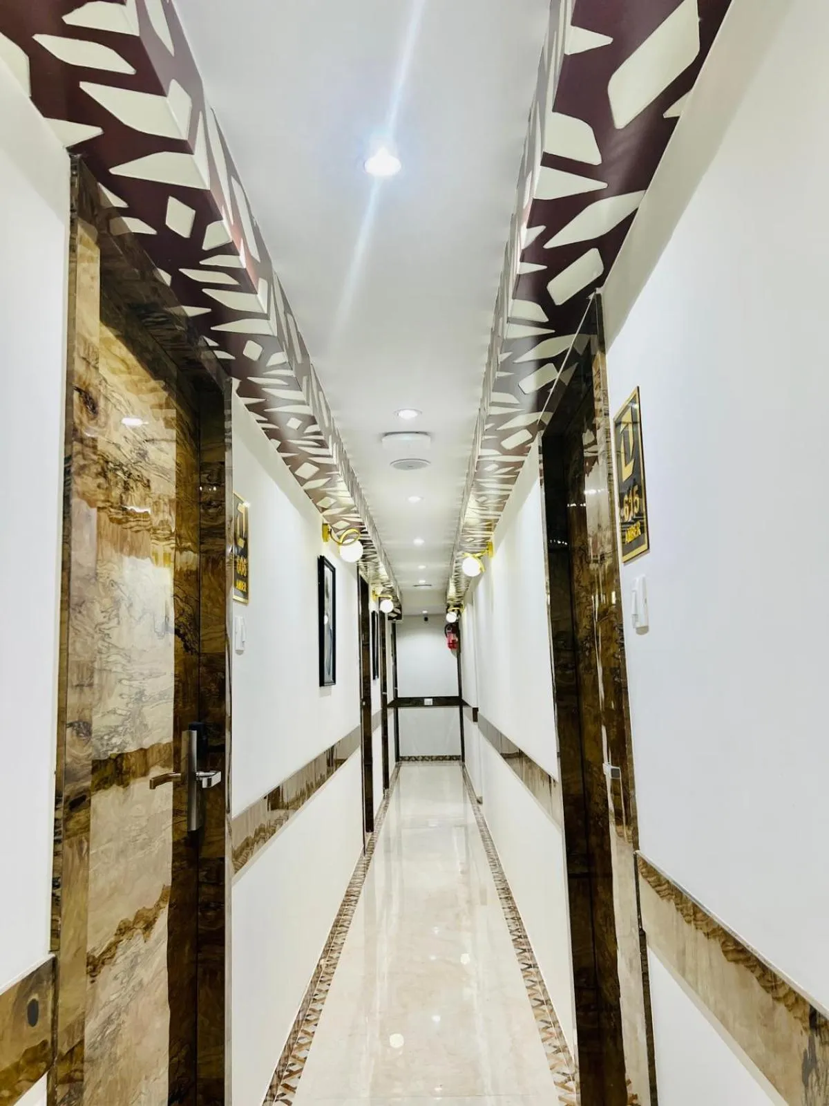 Lobby or reception in Hotel Larmont Luxury