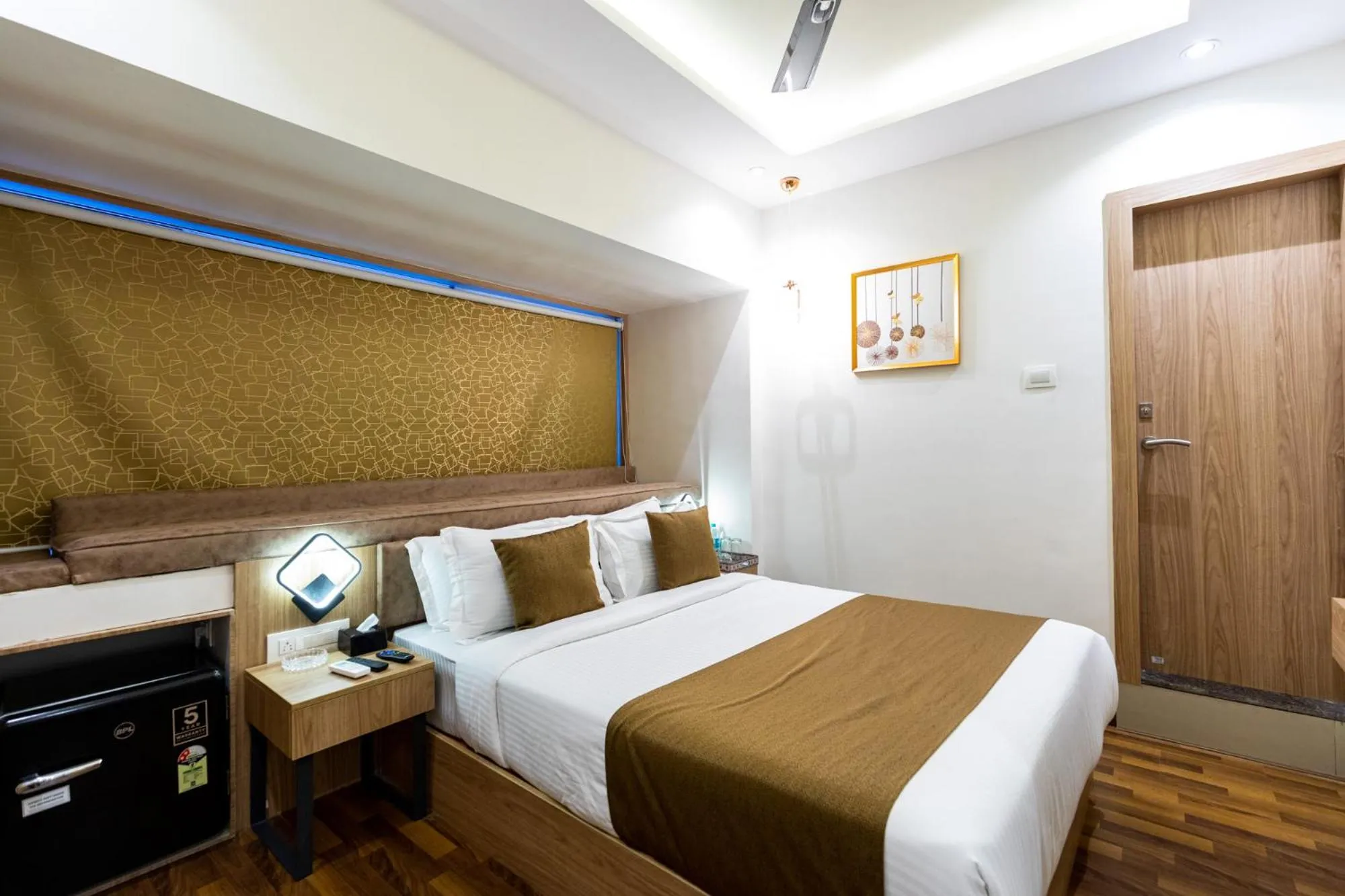 Bedroom, Bed in Hotel Larmont Luxury