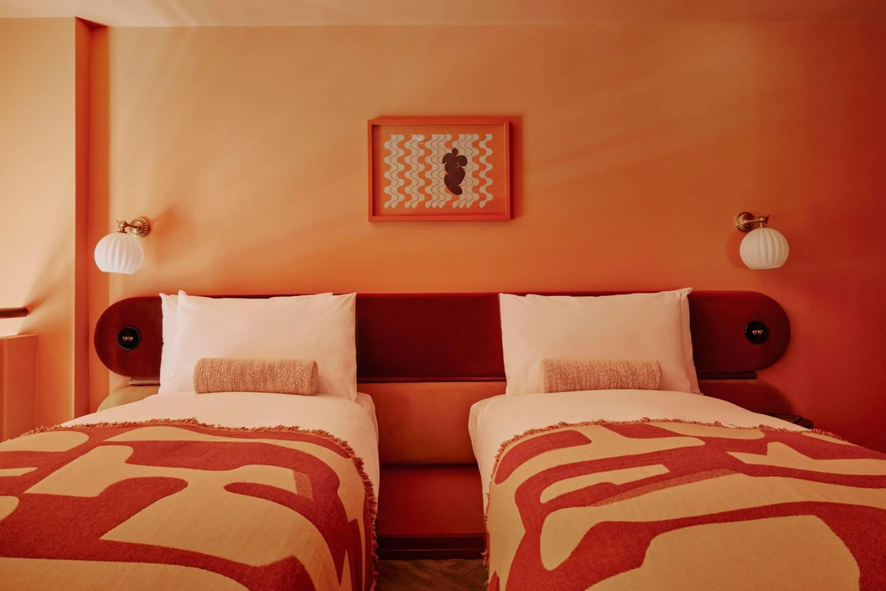 Photo of the whole room, Bed in Ember Locke Kensington