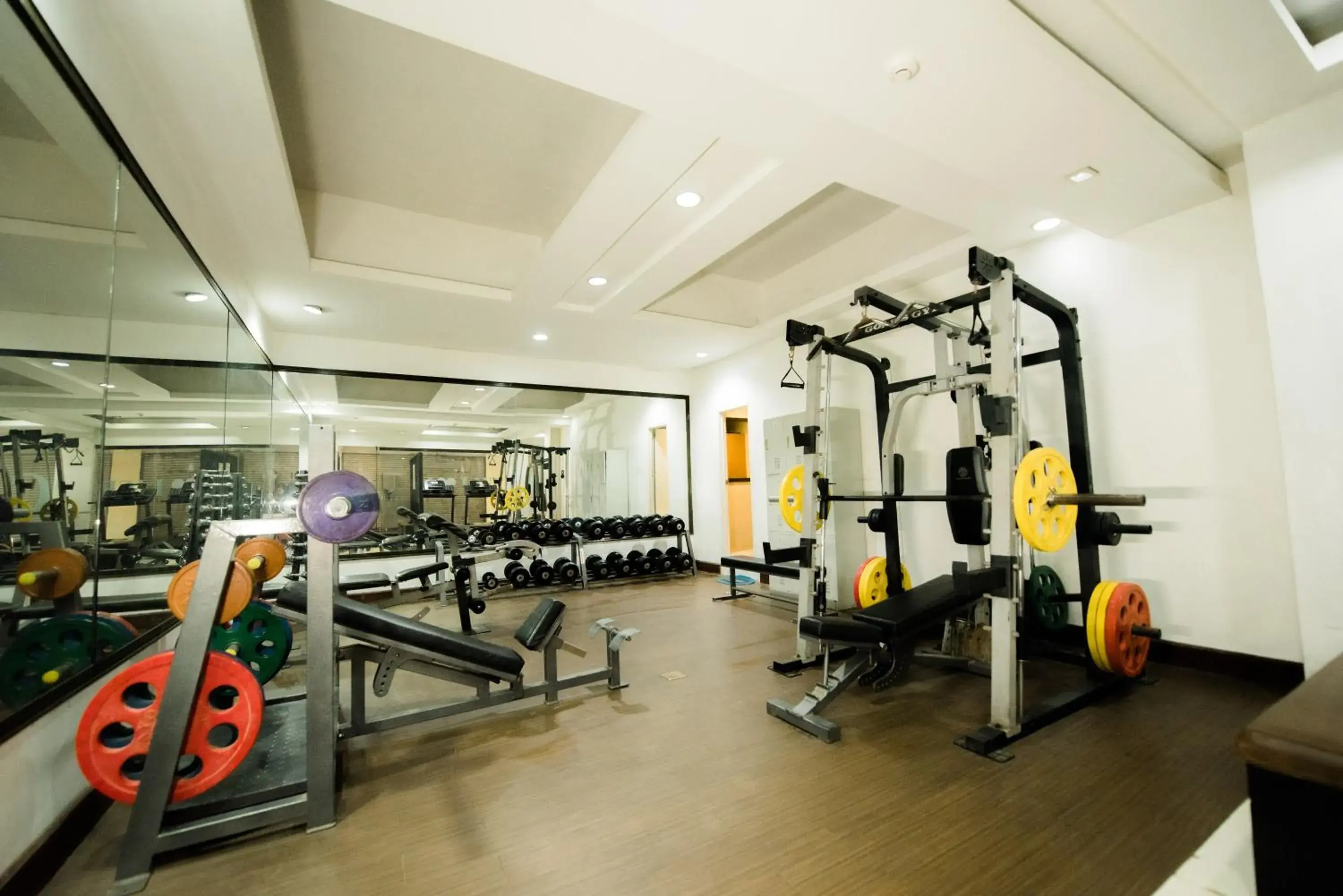 Fitness centre/facilities in SunCity Suites Fitness centre/facilities in SunCity Suites