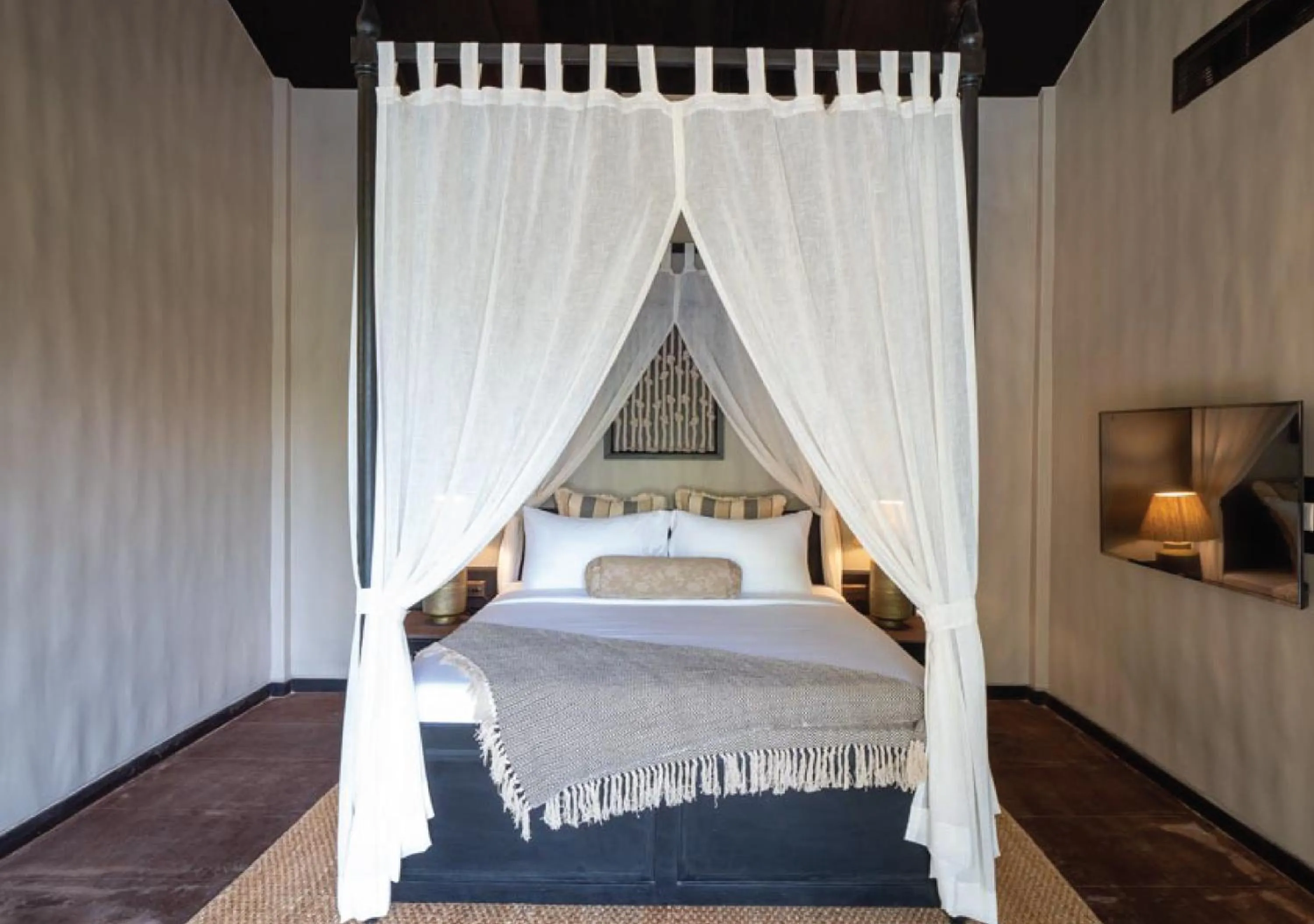 Bed in Red Thread Morjim