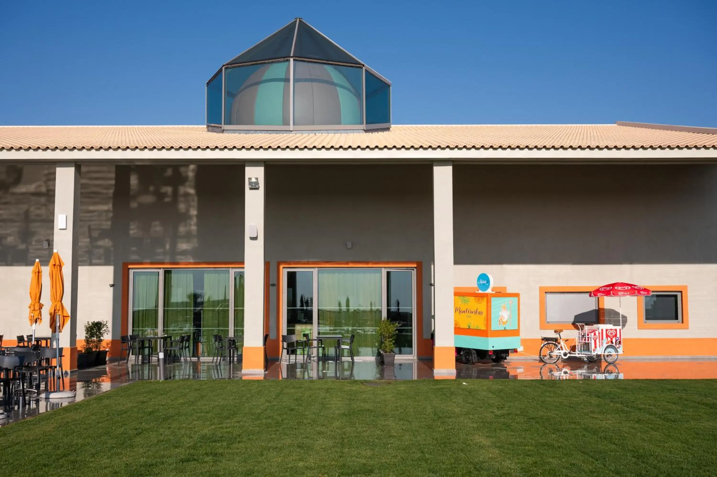 Property building in Vila Gale Nep Kids Property building in Vila Gale Nep Kids