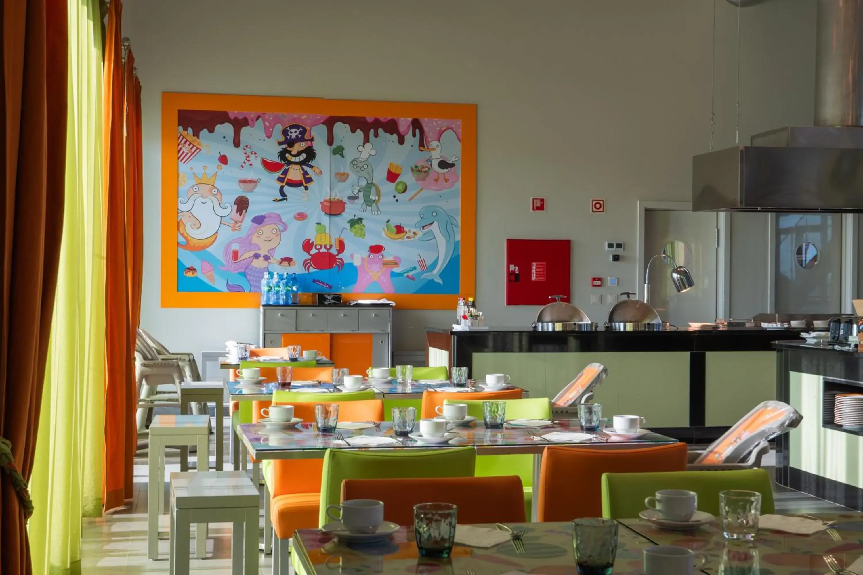 Restaurant/places to eat in Vila Gale Nep Kids Restaurant/places to eat in Vila Gale Nep Kids
