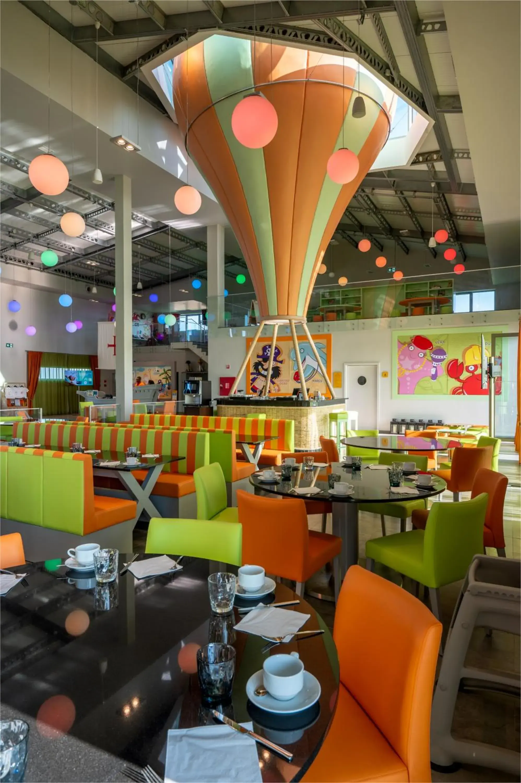 Restaurant/places to eat in Vila Gale Nep Kids Restaurant/places to eat in Vila Gale Nep Kids