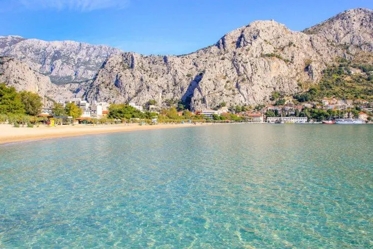 Beach in Apartment Vrle