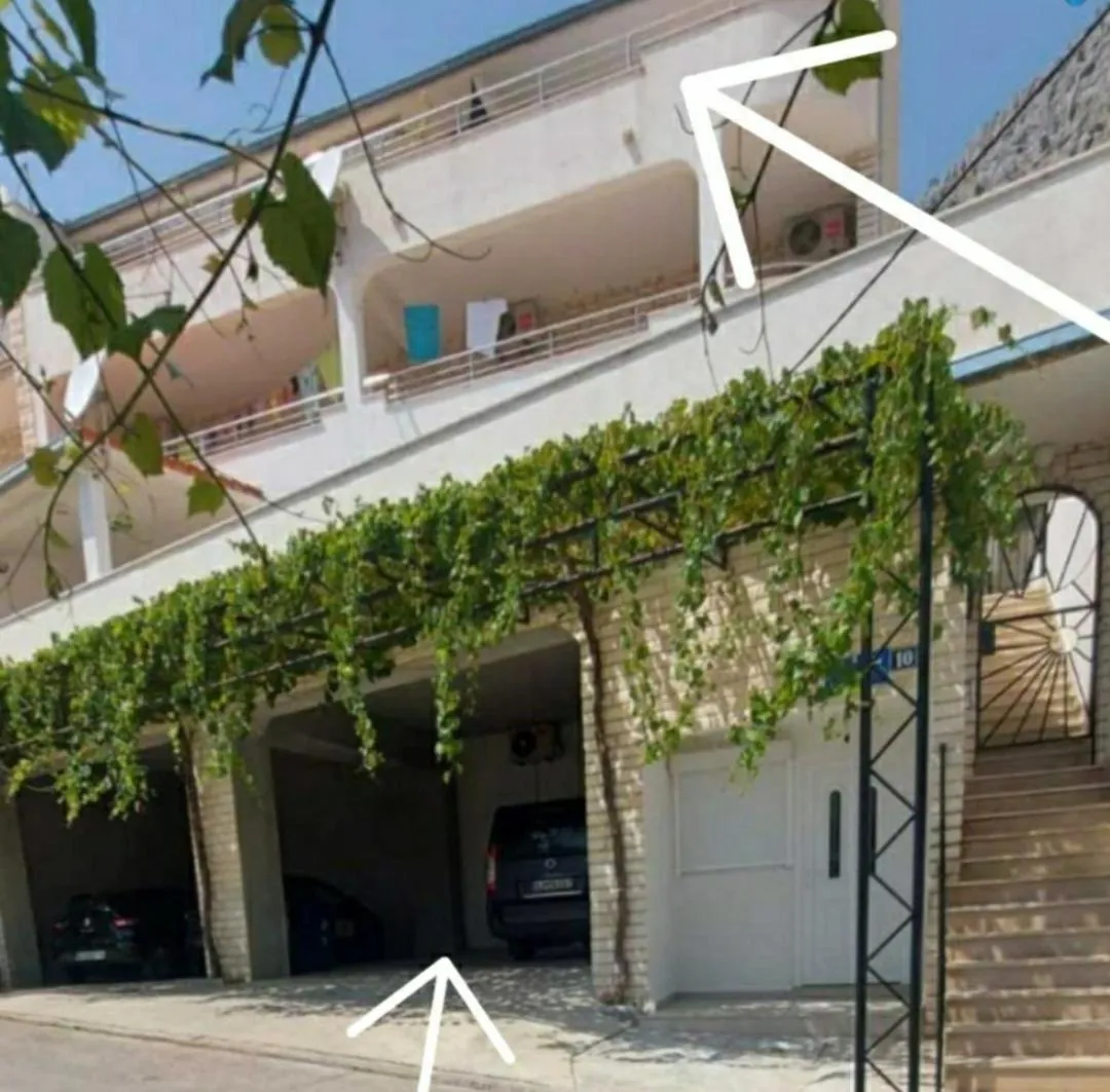 Property building in Apartment Vrle