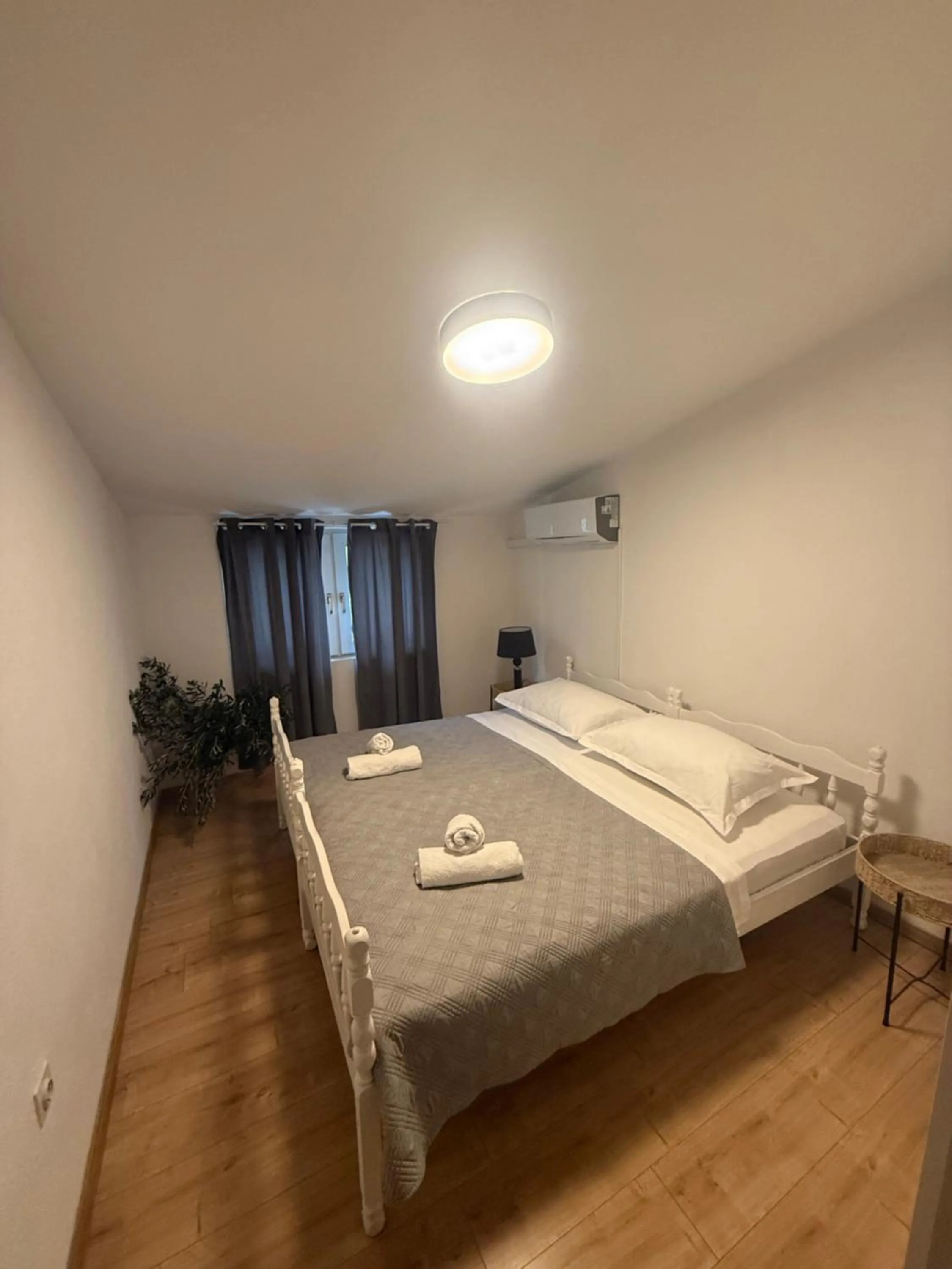 Bedroom, Bed in Apartment Vrle