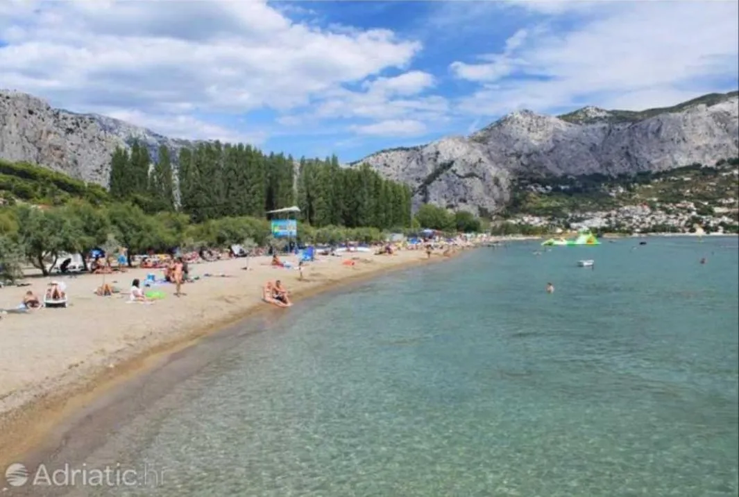 Beach in Apartment Vrle