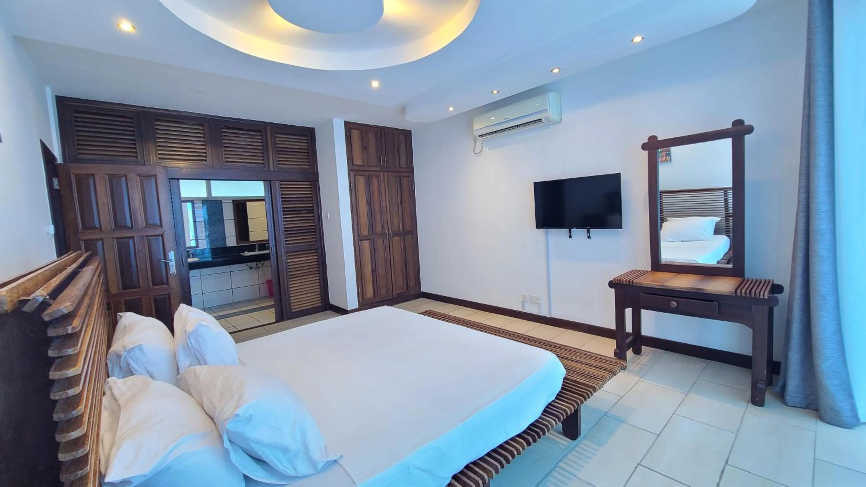 Bed in c3 Cowrie Shell Residences