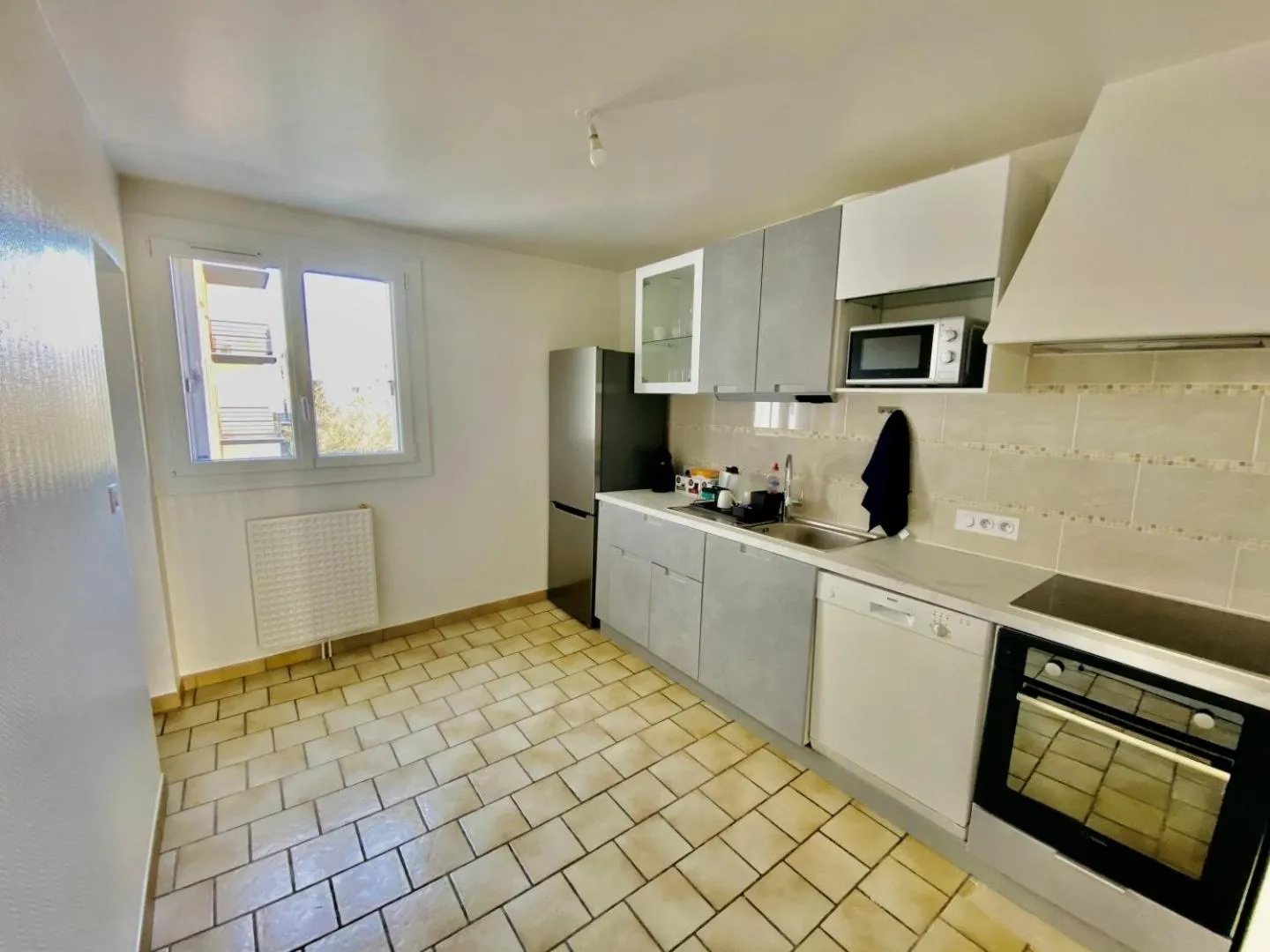 Coffee/tea facilities in Appartement T3 de Standing en Centre-Ville