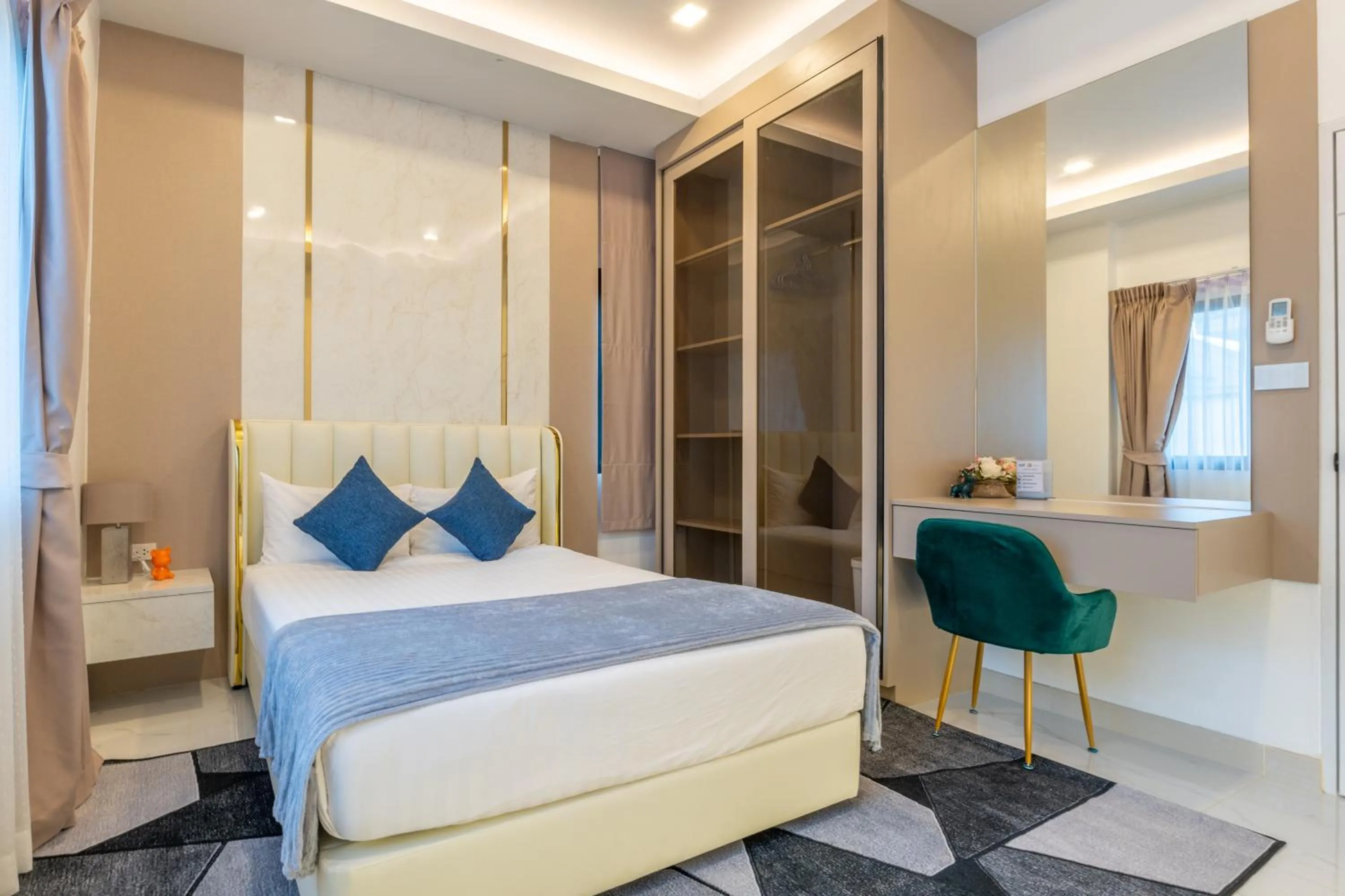 Bedroom, Bed in Southern Peak Pool Villa Huay Yai Pattaya