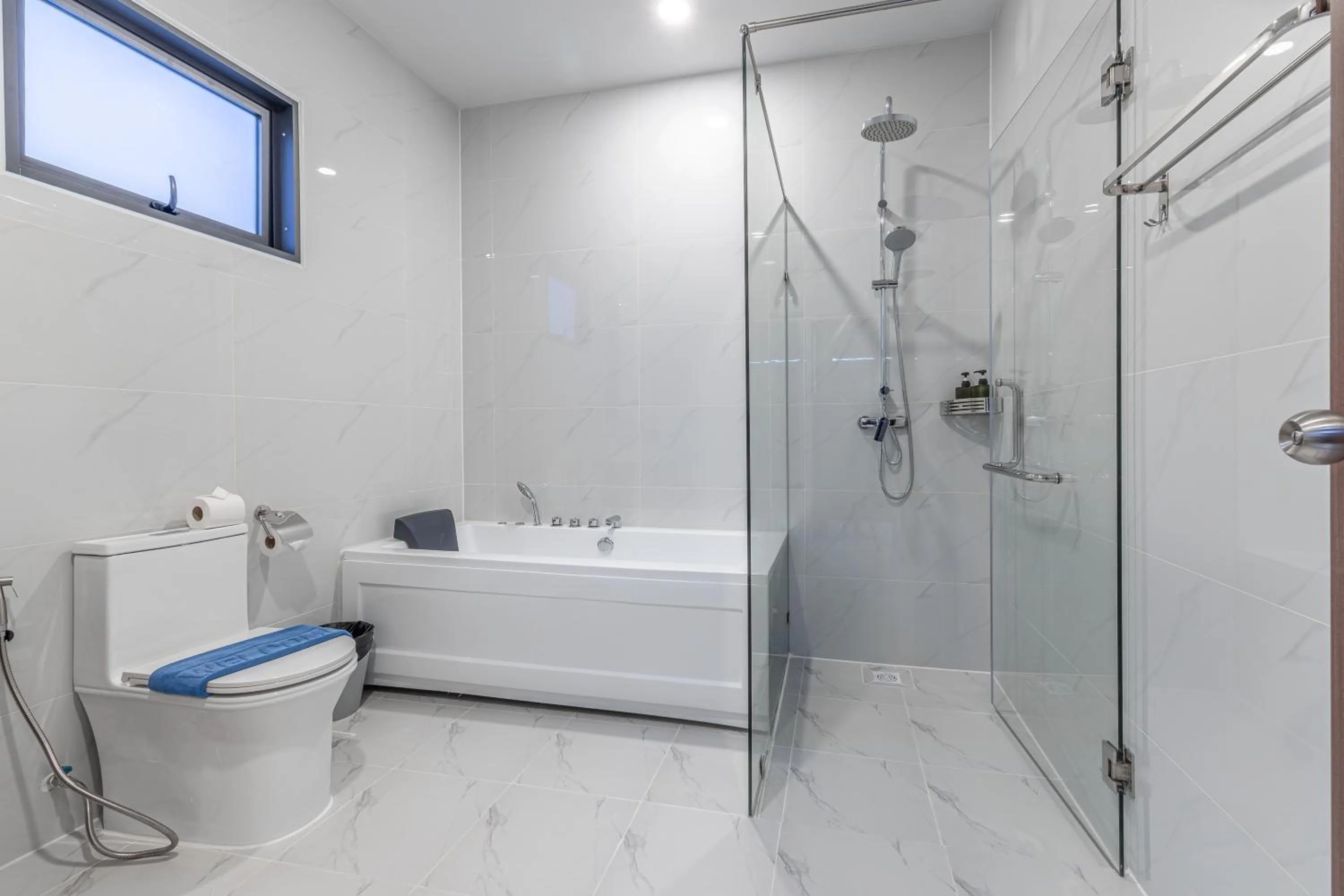 Shower in Southern Peak Pool Villa Huay Yai Pattaya