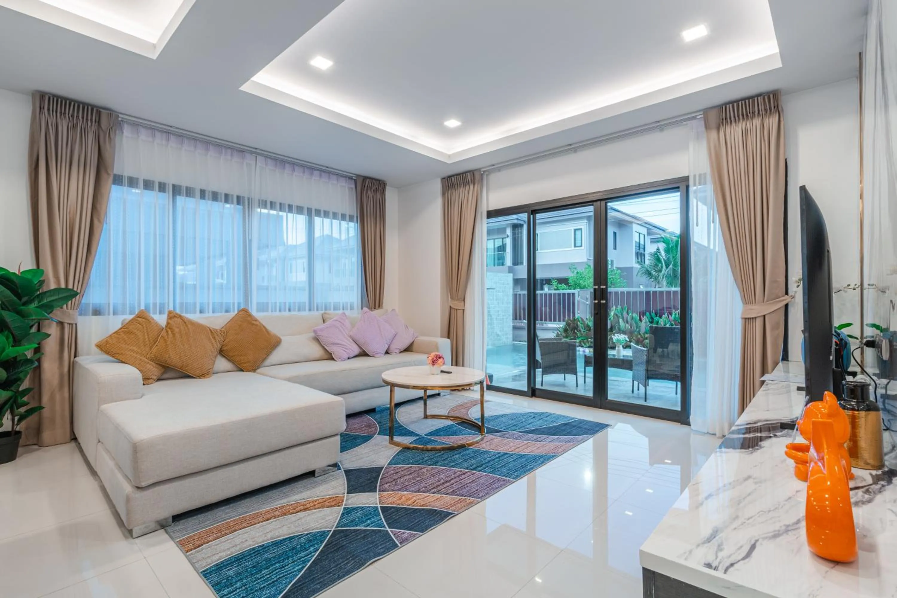 TV and multimedia in Southern Peak Pool Villa Huay Yai Pattaya