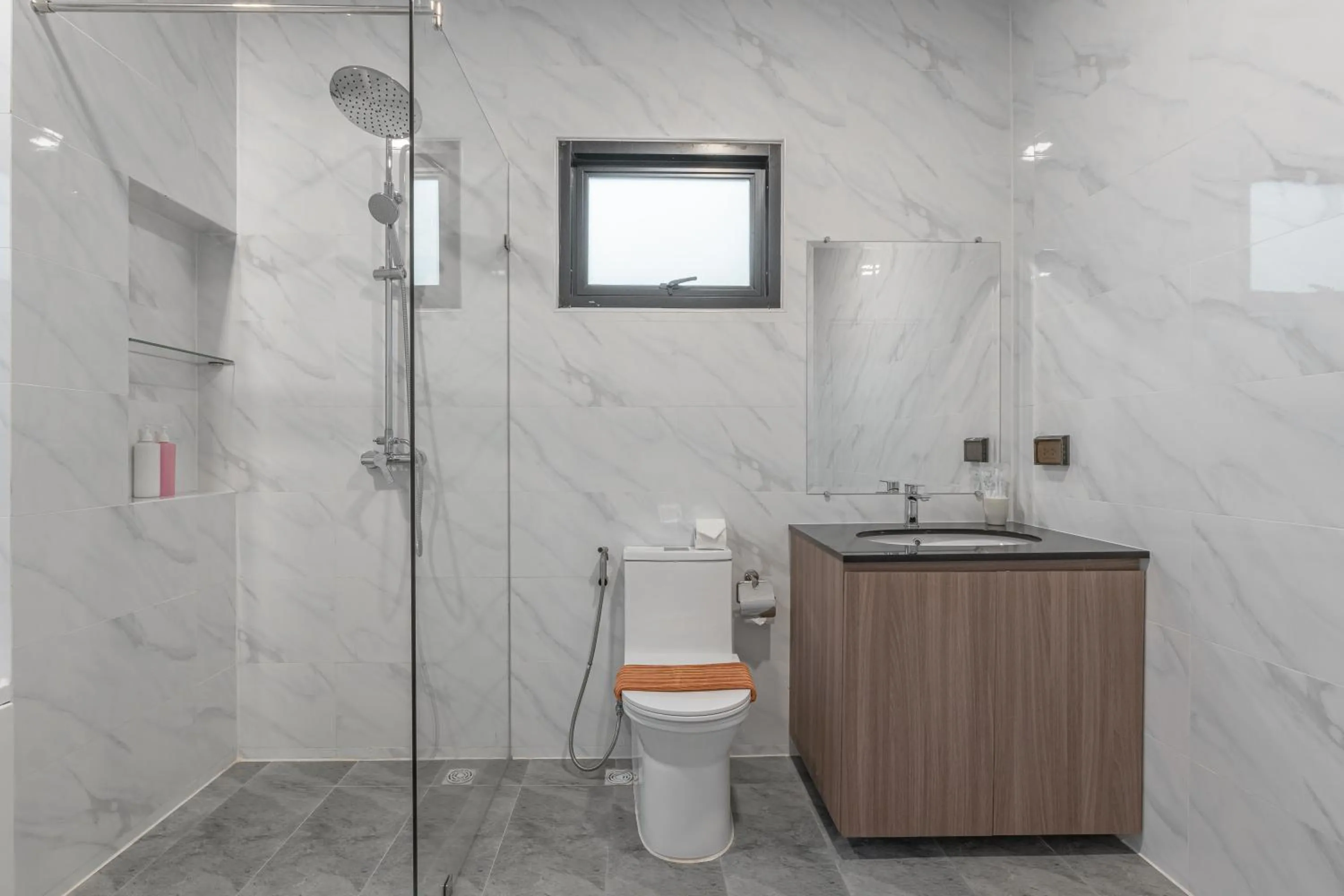 Shower in Southern Peak Pool Villa Huay Yai Pattaya