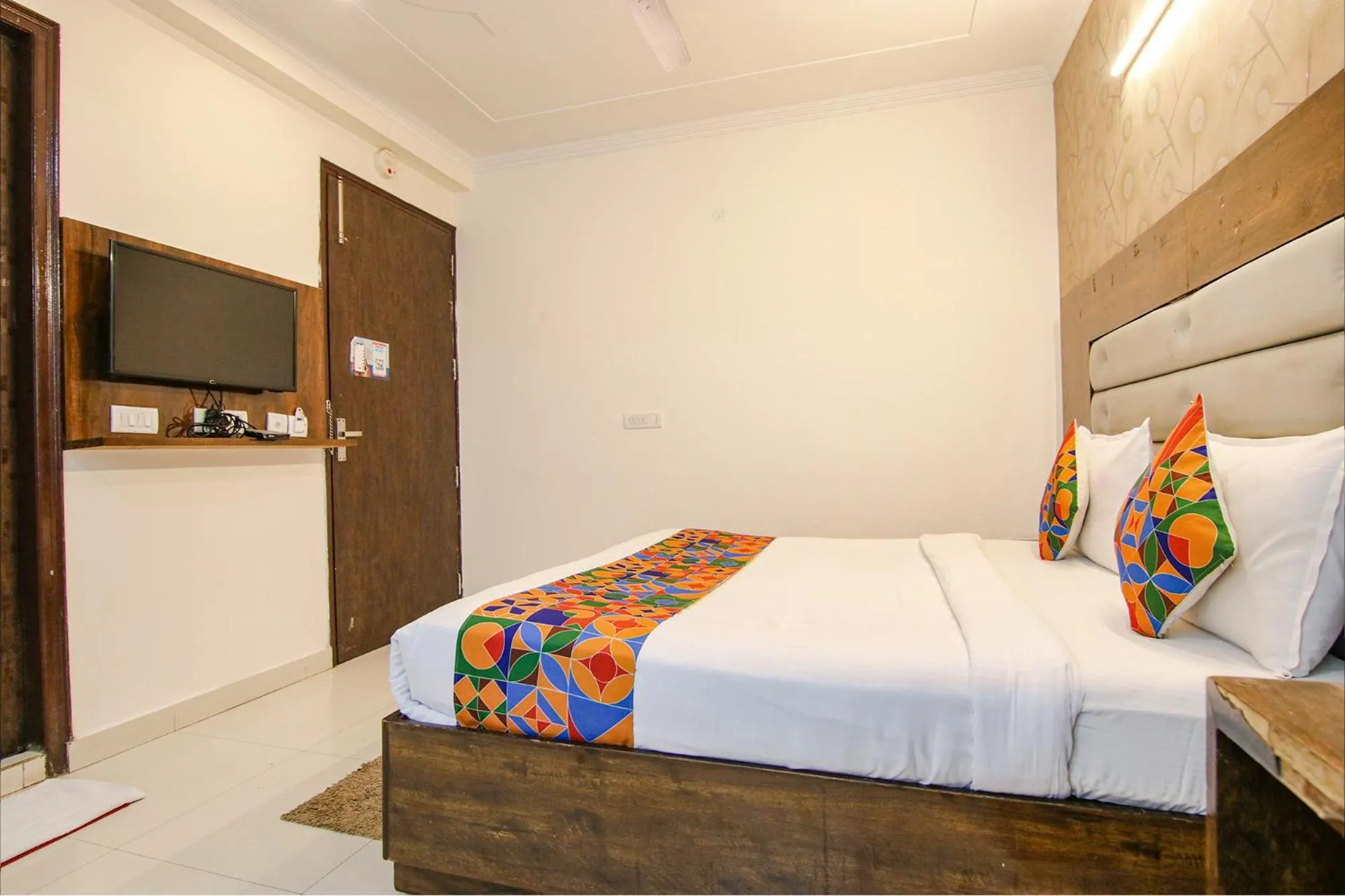 Bed in FabHotel Airport Avalon - Nr IGI Airport New Delhi