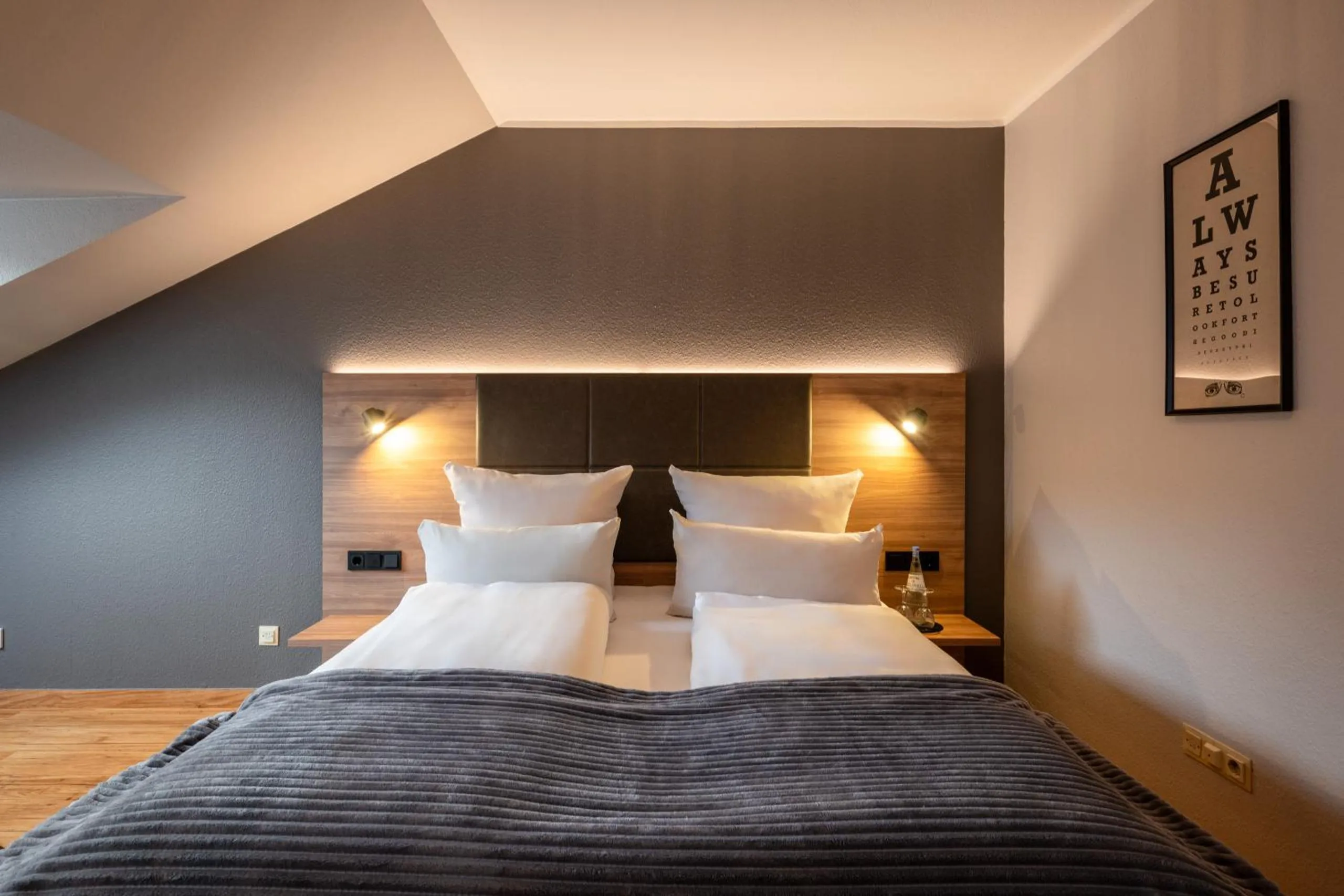 Photo of the whole room, Bed in Uferdeck - Boutique Hotel