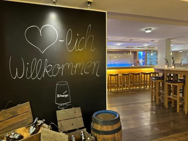 Restaurant/places to eat in Zum Simonbräu