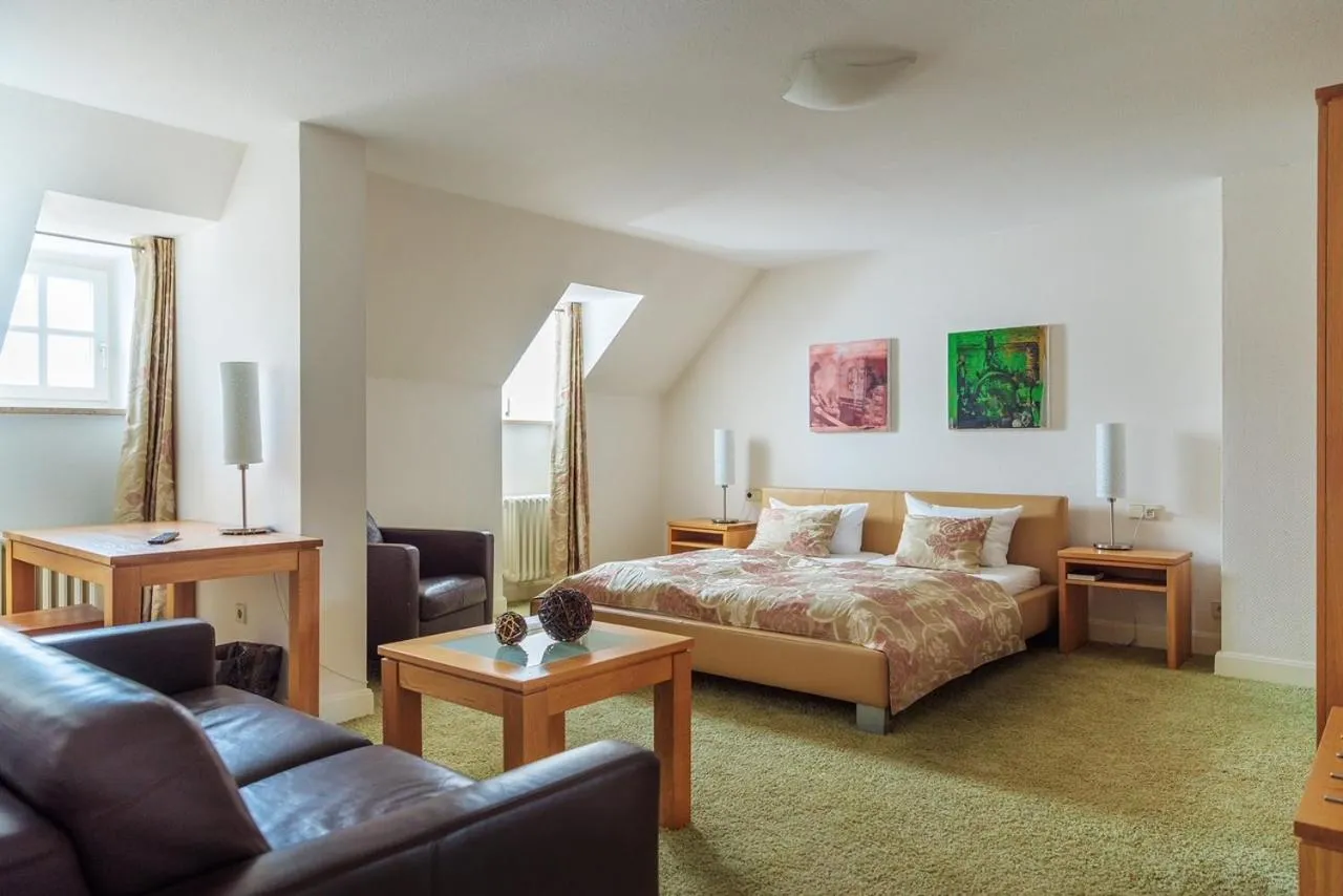 Photo of the whole room, Bed in Zum Simonbräu