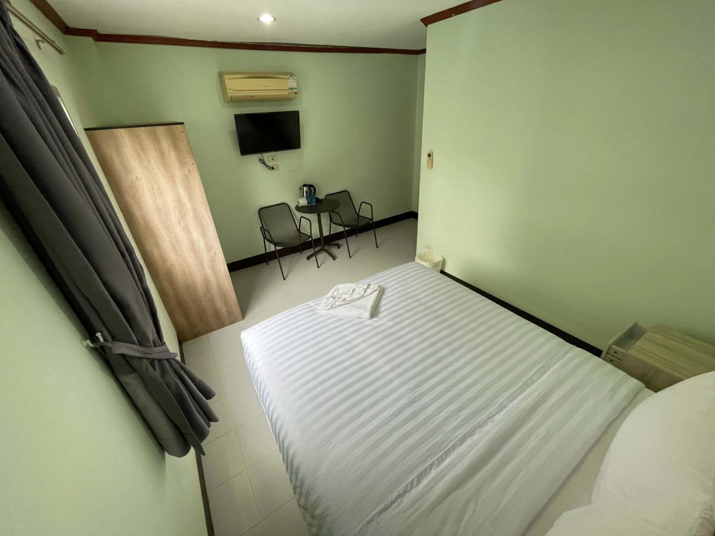 Bedroom, Bed in Omaya GuestHouse