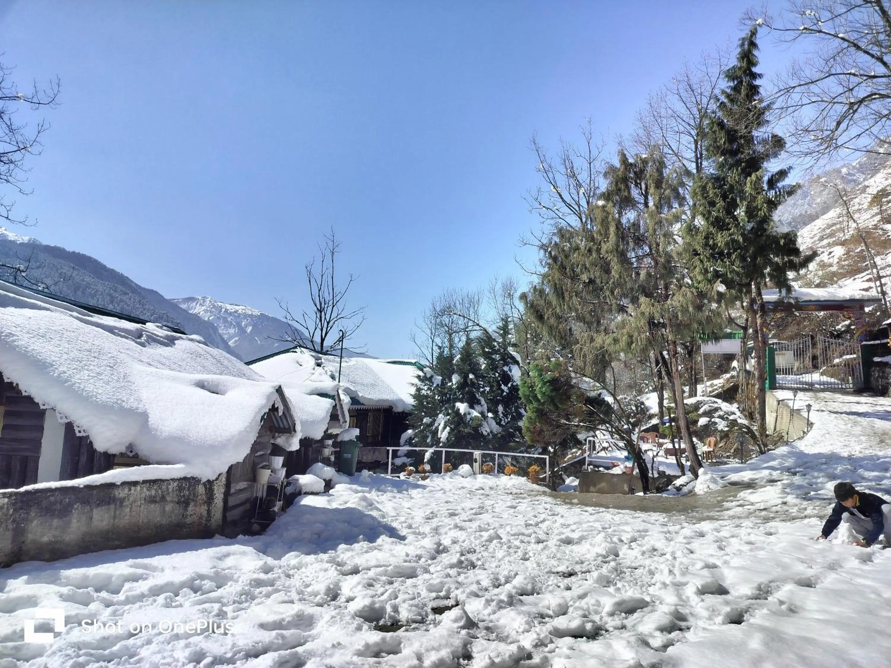 Parking in Apple Valley Cottages Lachung