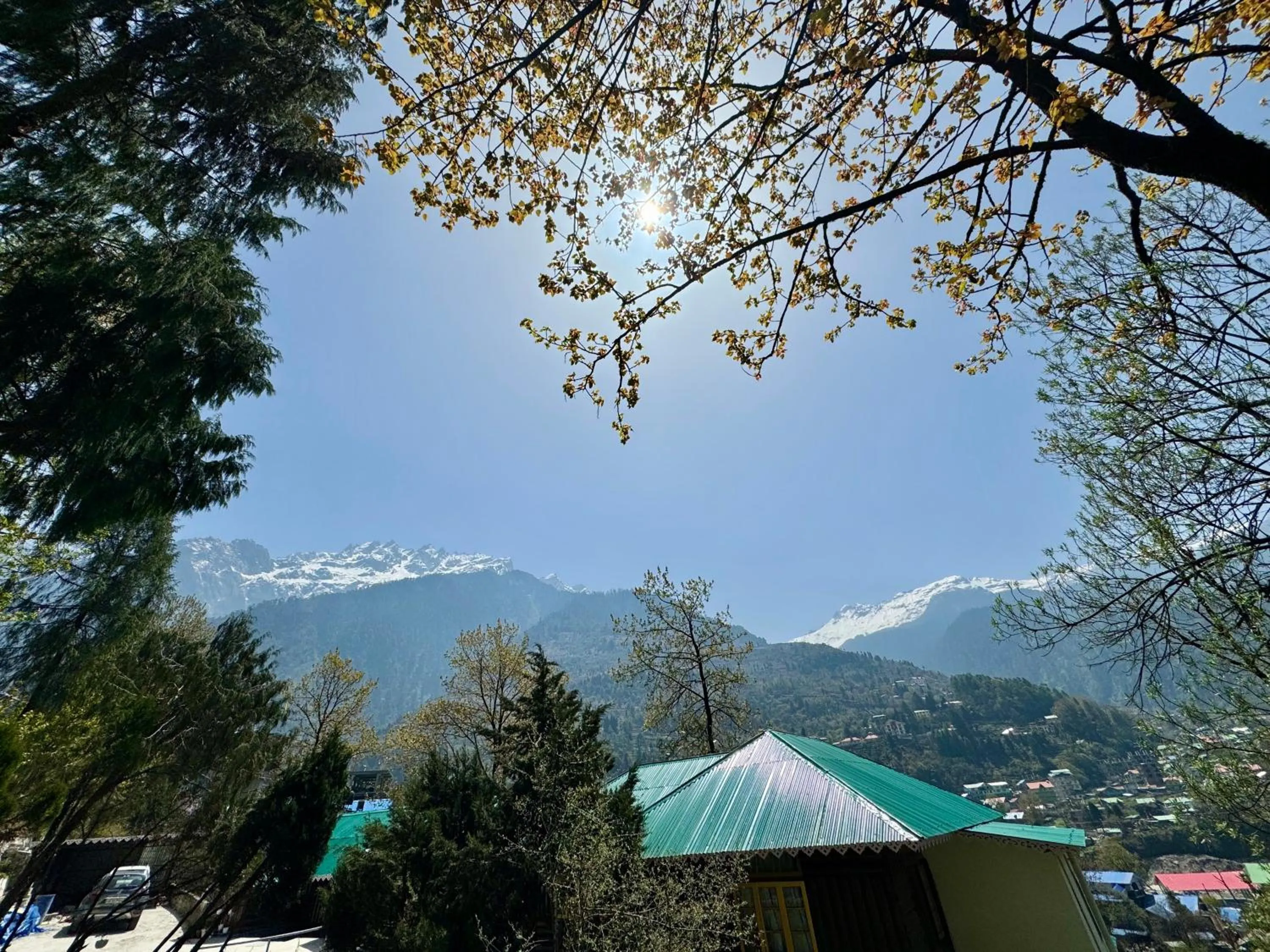 Property building in Apple Valley Cottages Lachung