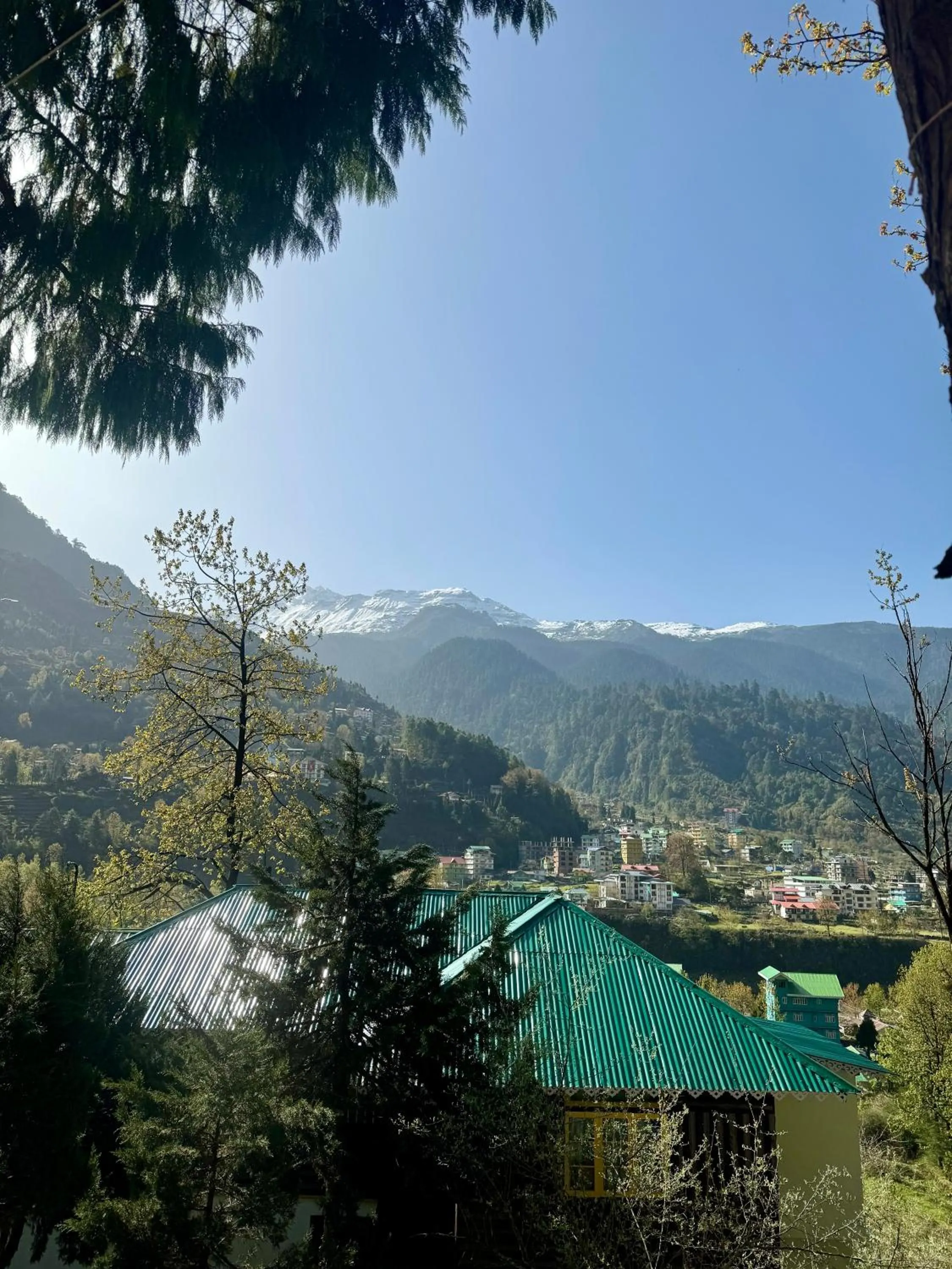 Property building in Apple Valley Cottages Lachung